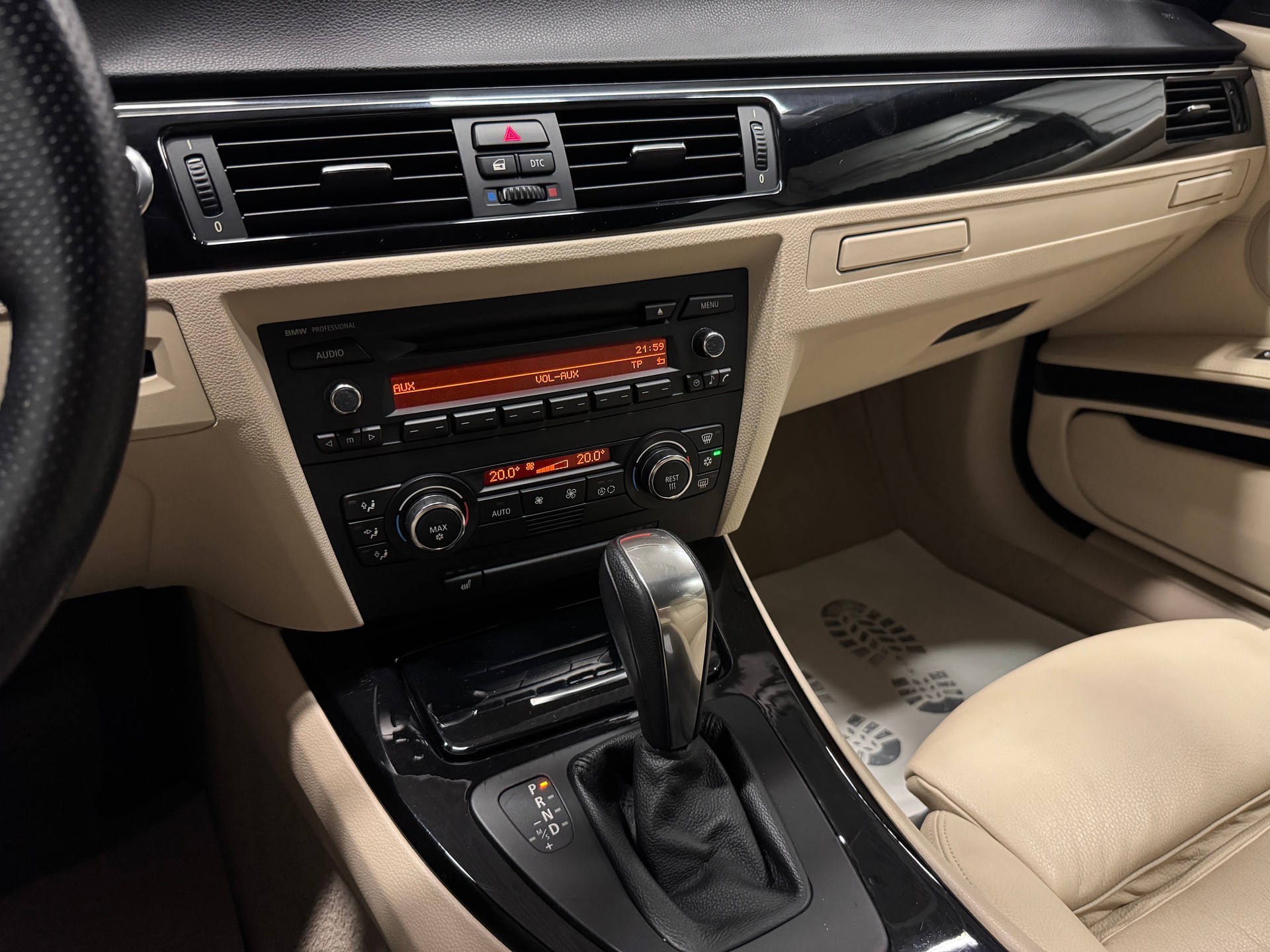 BMW 325i Cabriolet Steptronic M Paket-image-26