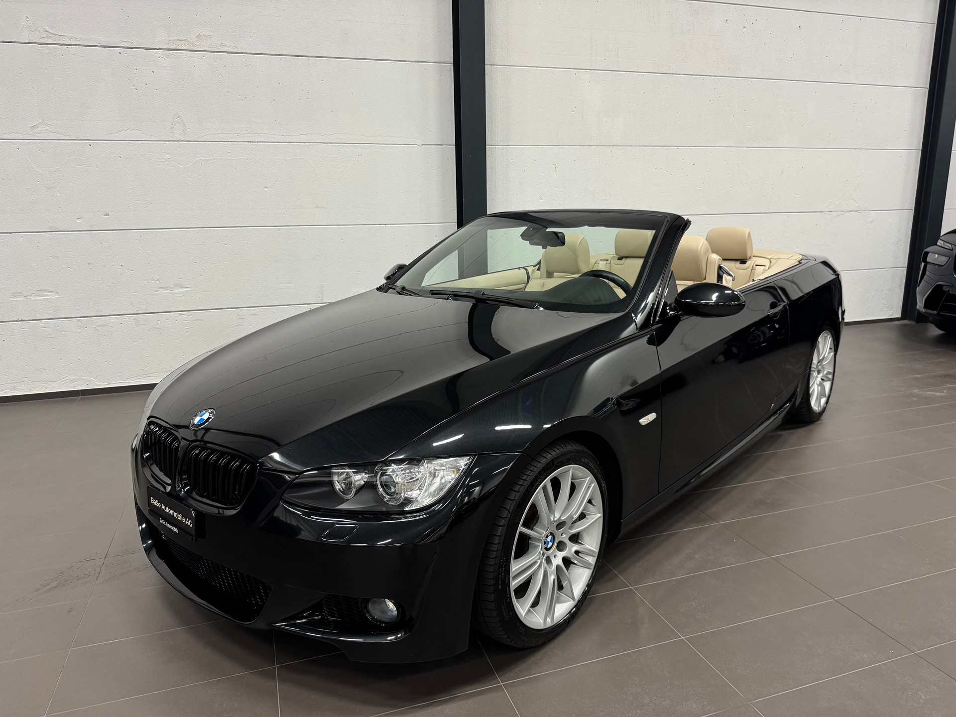 BMW 325i Cabriolet Steptronic M Paket