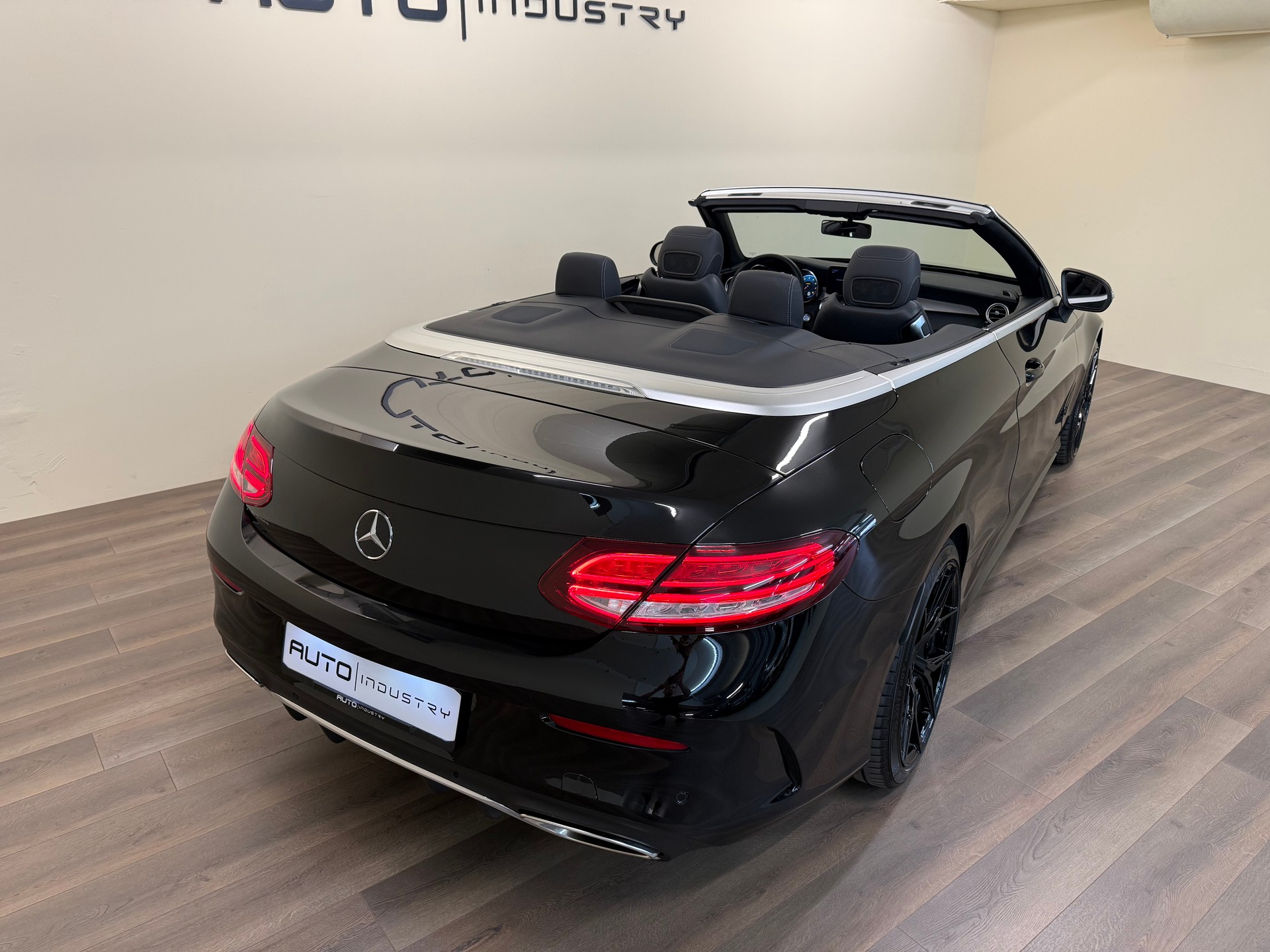 MERCEDES-BENZ C 200 AMG Line Cabriolet 9G-Tronic-image-7