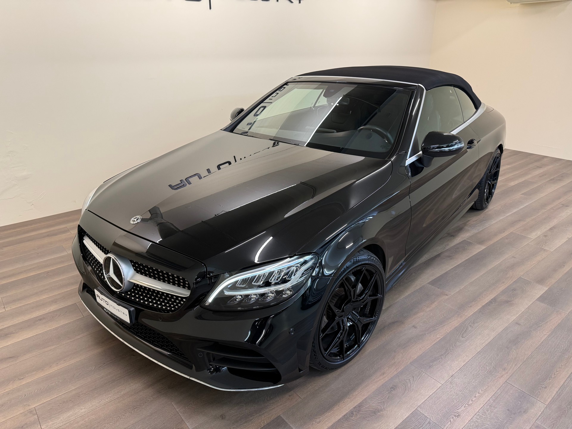 MERCEDES-BENZ C 200 AMG Line Cabriolet 9G-Tronic-image-3