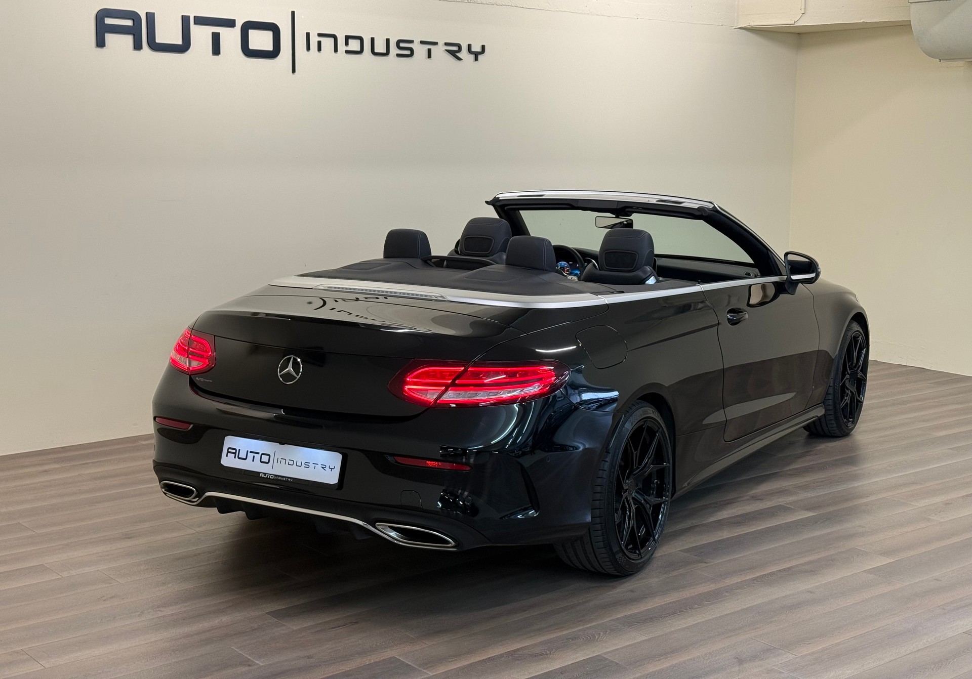 MERCEDES-BENZ C 200 AMG Line Cabriolet 9G-Tronic-image-6
