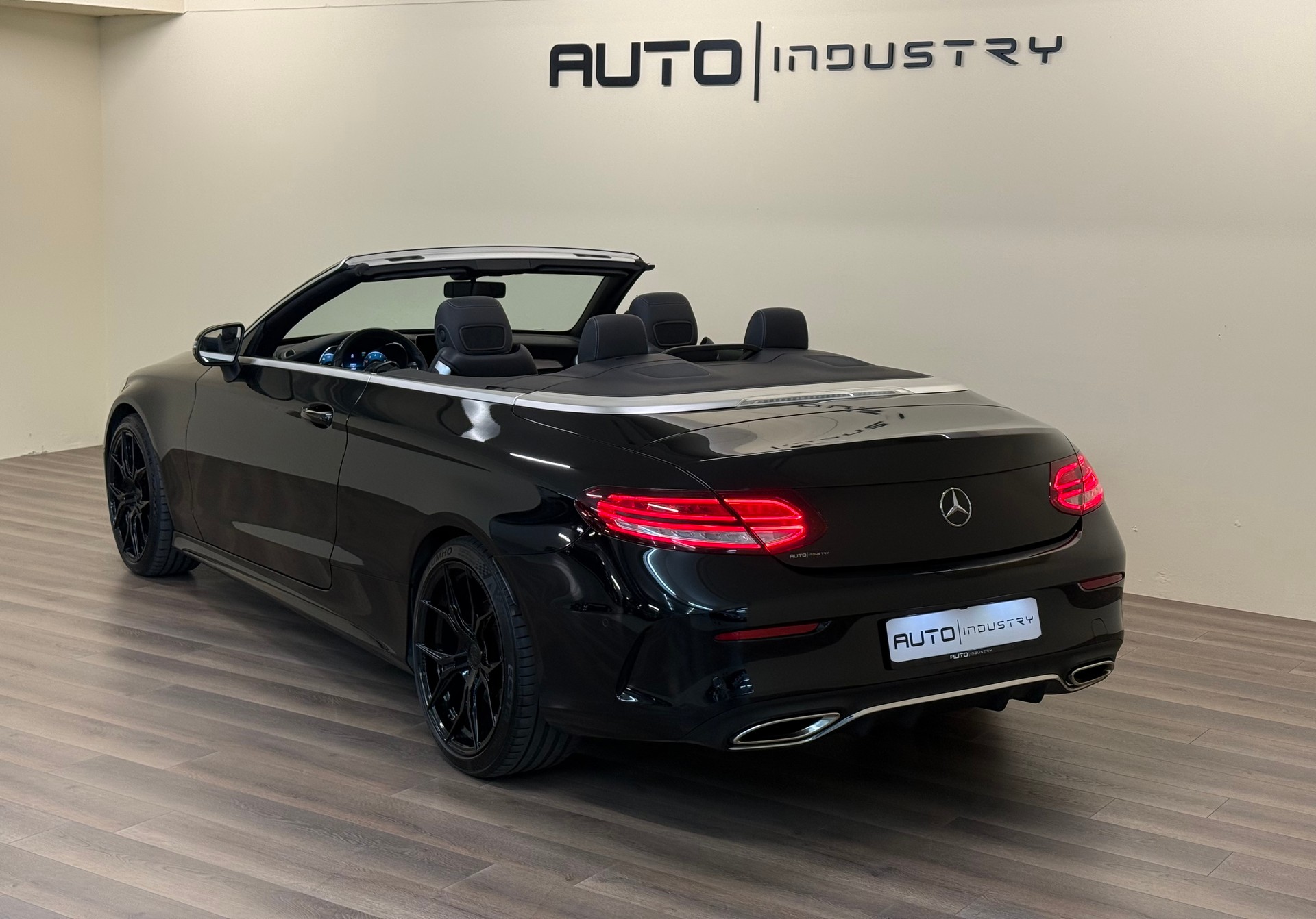 MERCEDES-BENZ C 200 AMG Line Cabriolet 9G-Tronic-image-13