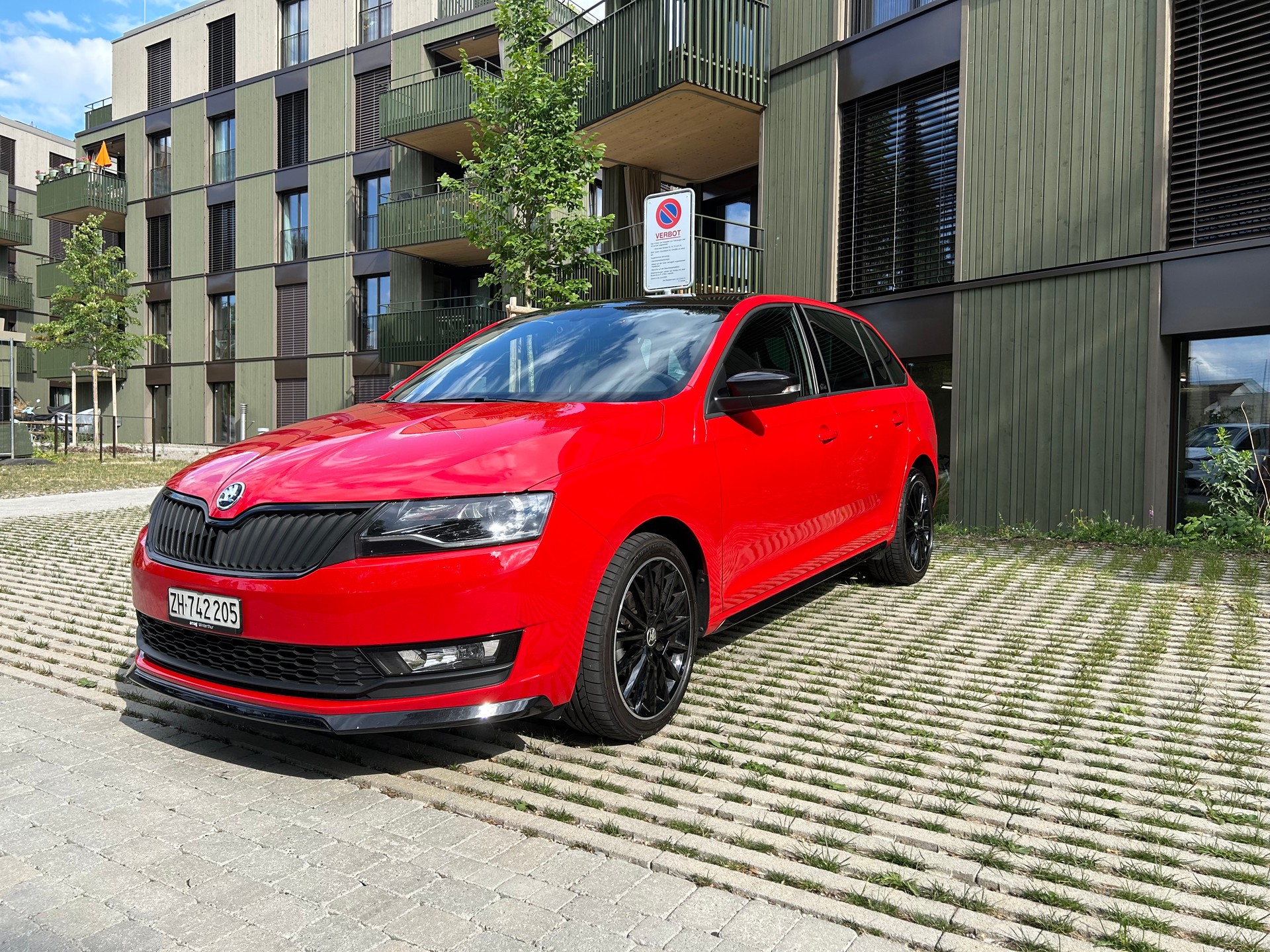 SKODA RAPID Monte Carlo 1.0 TSI-image-1
