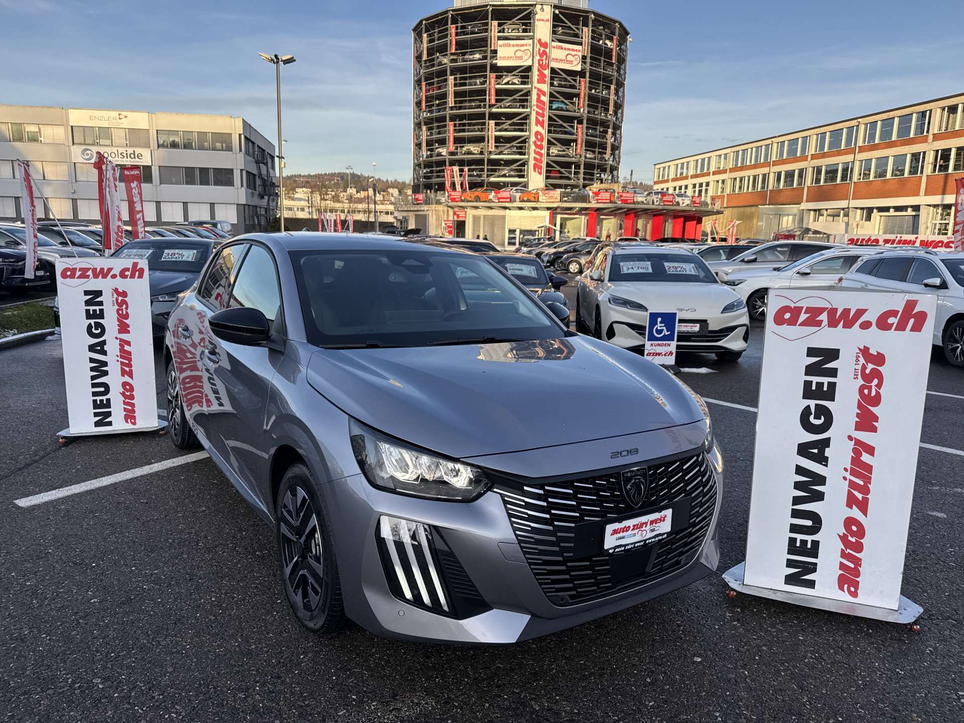 PEUGEOT 208 1.2 MHEV 110 Allure Automat-image-0