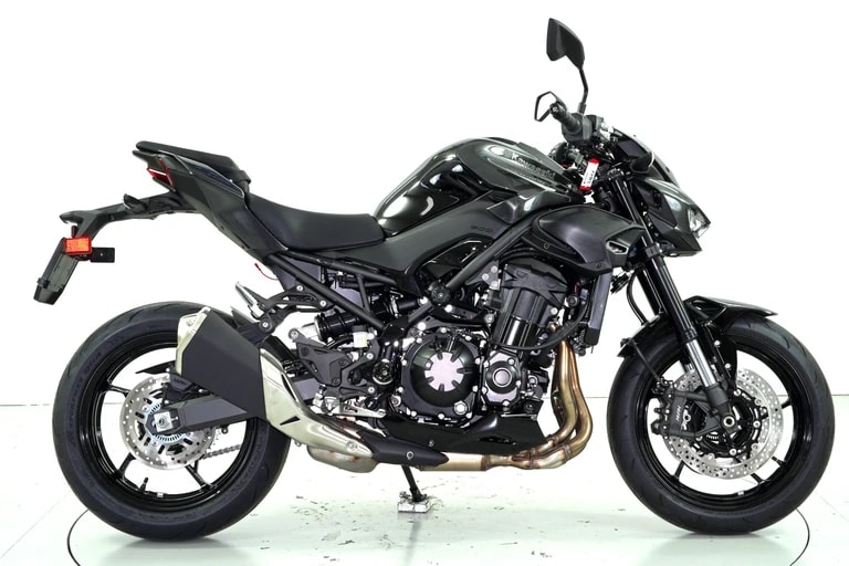 KAWASAKI Z 900 ABS-showroom-element-3
