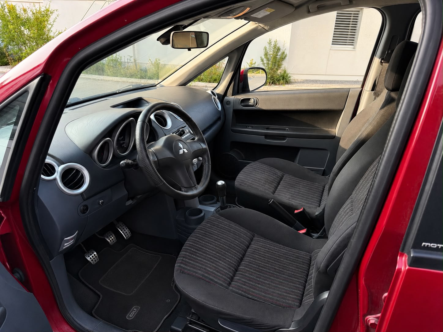 MITSUBISHI Colt 1.3 16V Sport motion-image-10