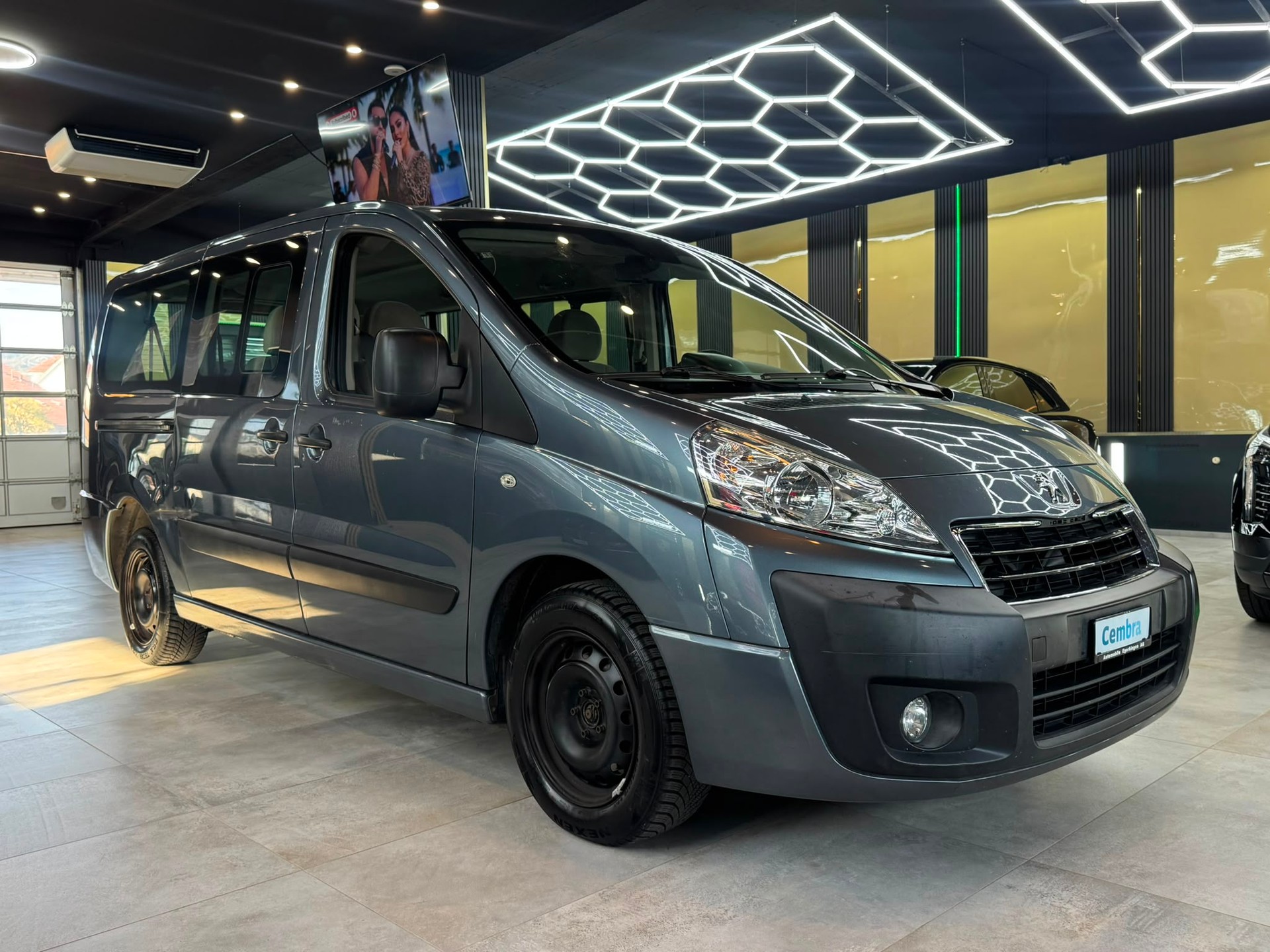 PEUGEOT Expert Tepee 2.0 HDi Active L2-image-2