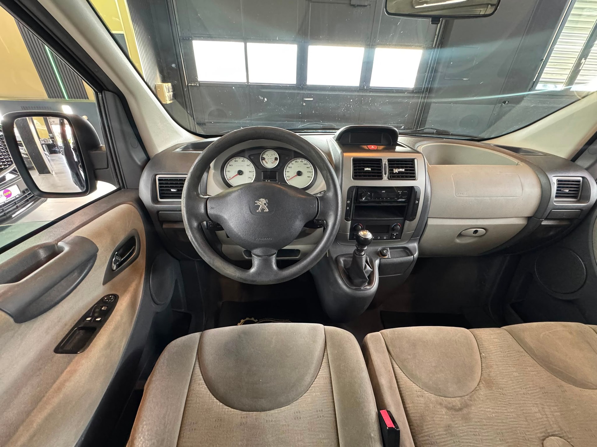 PEUGEOT Expert Tepee 2.0 HDi Active L2-image-13