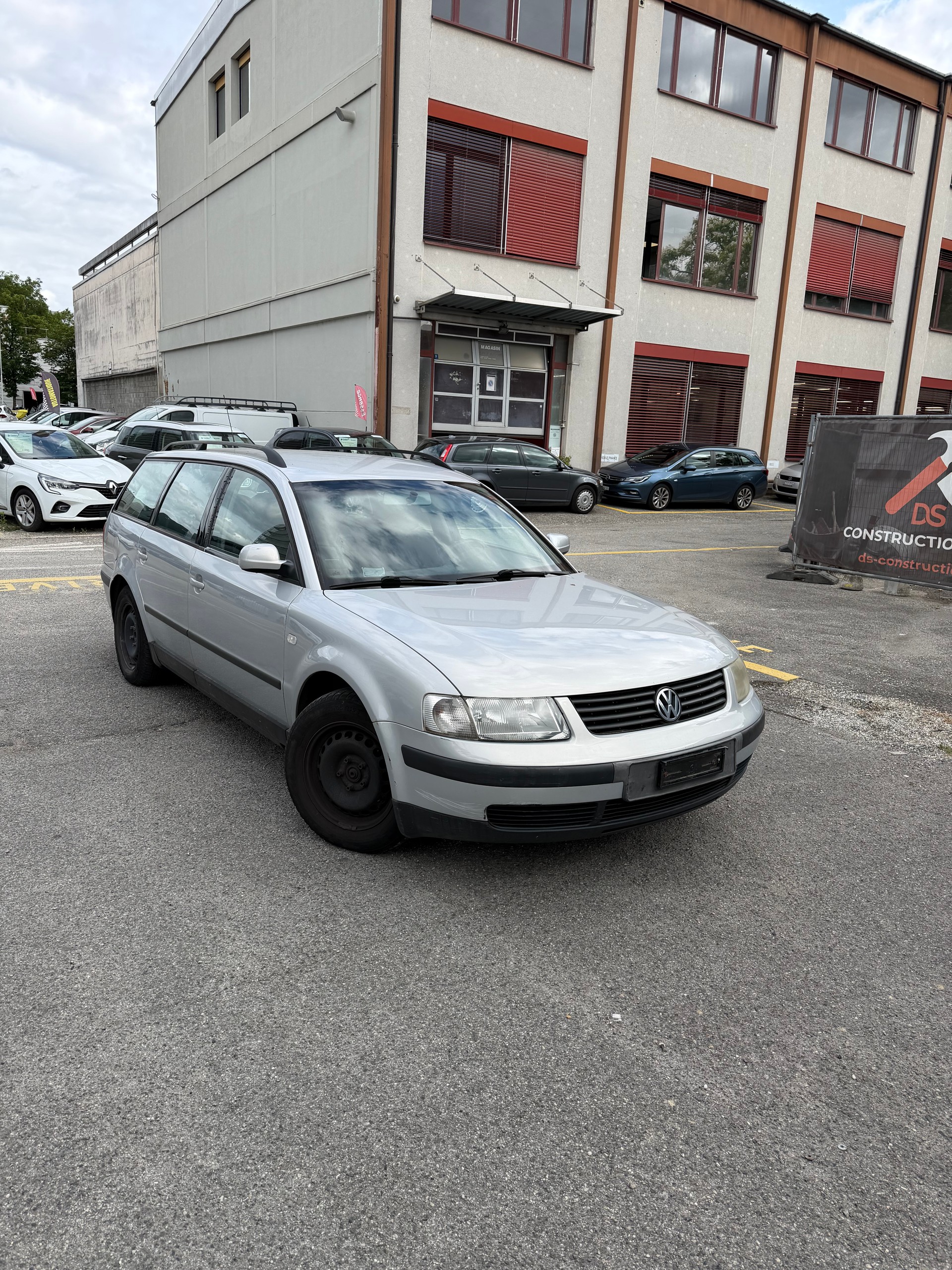 VW Passat Variant 1.8 Comfortline-image-0