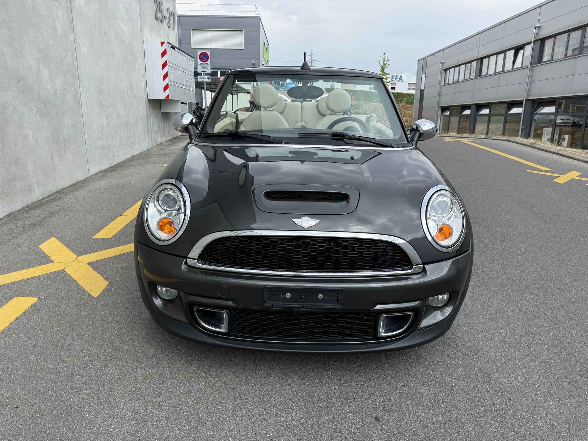 MINI Cooper S Cabriolet(M)-image-1