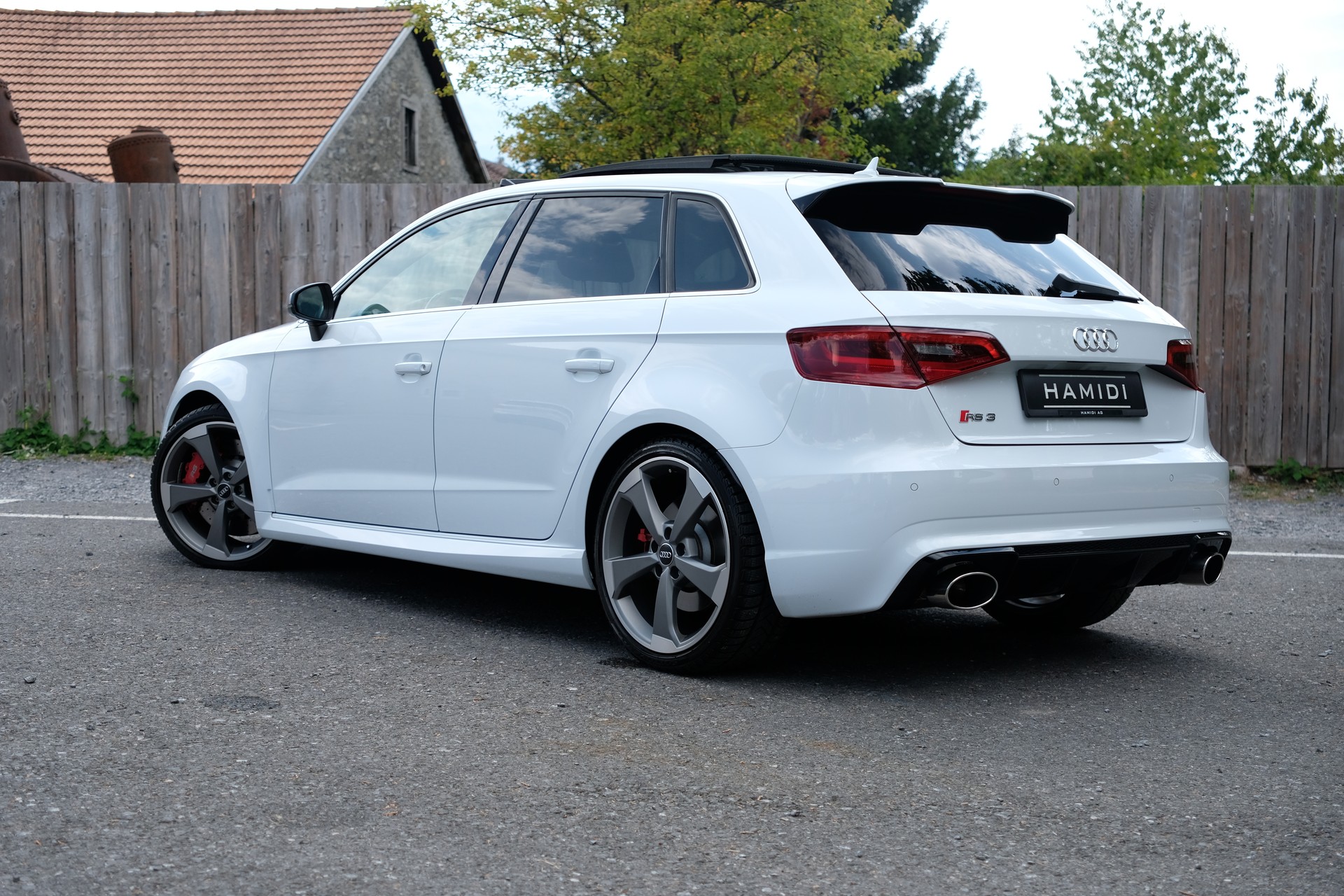 AUDI RS3 2.5 TSI quattro S-tronic-image-10