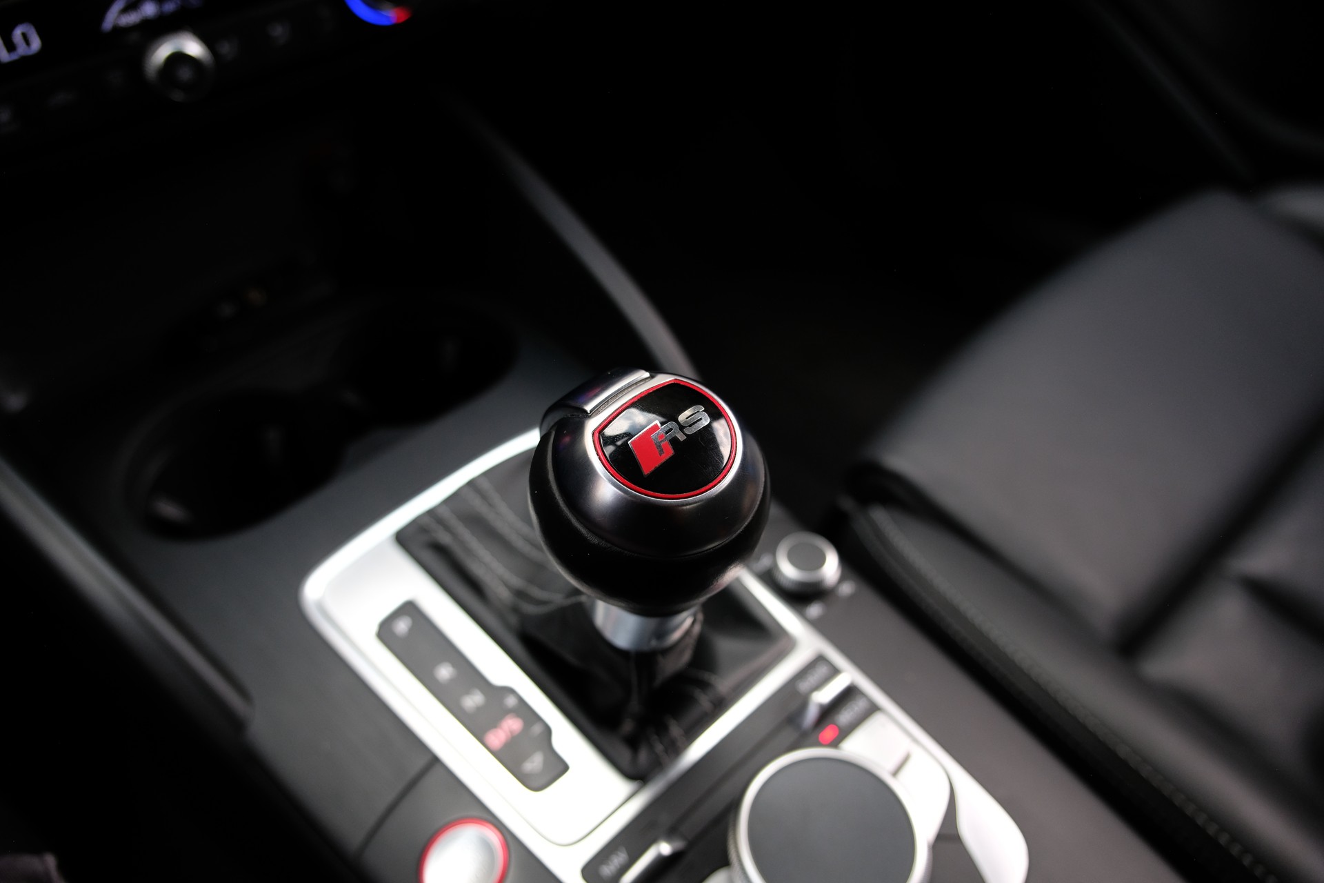 AUDI RS3 2.5 TSI quattro S-tronic-image-23