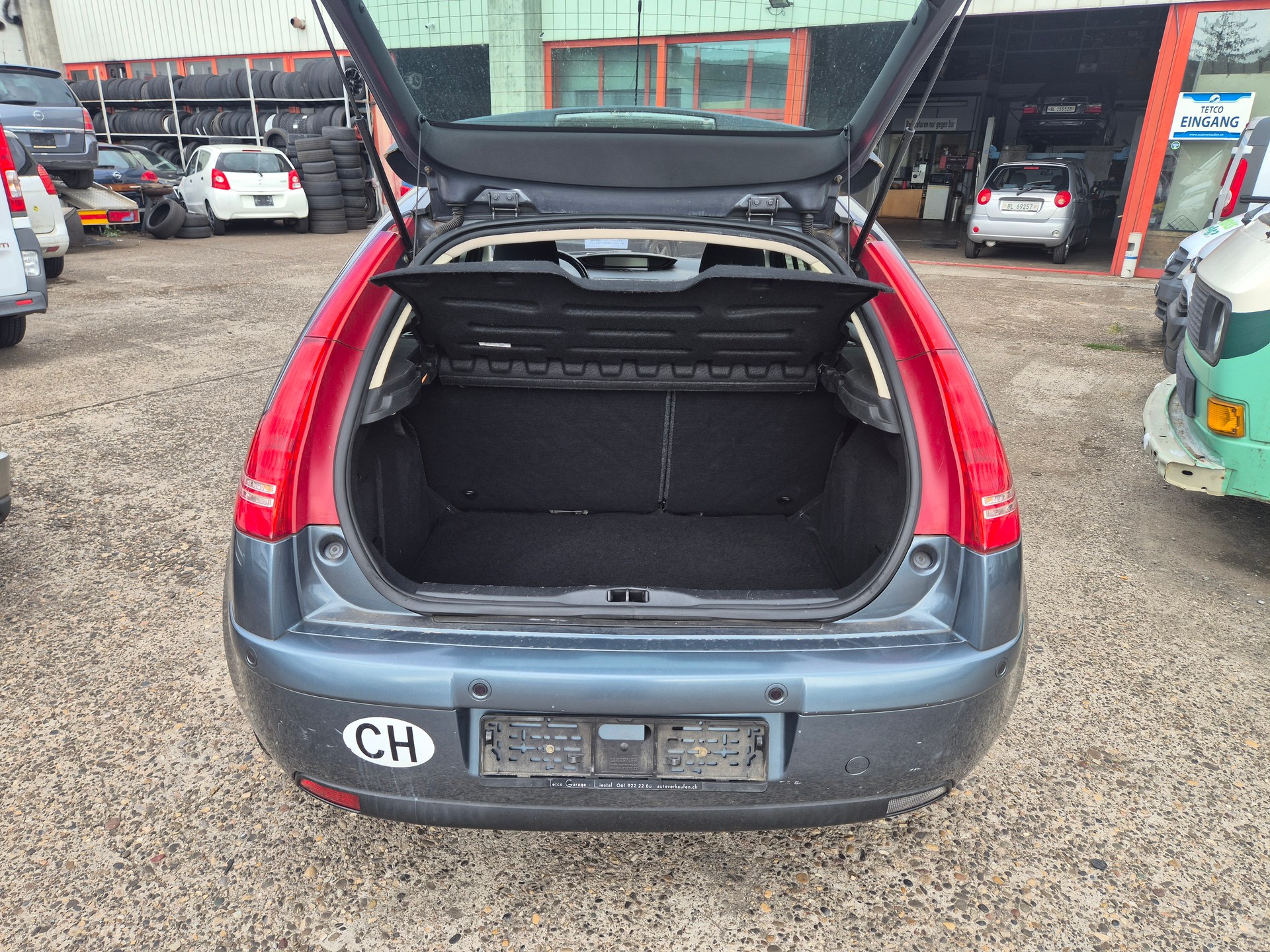 CITROEN C4 Berline 1.6i 16V SX-image-6