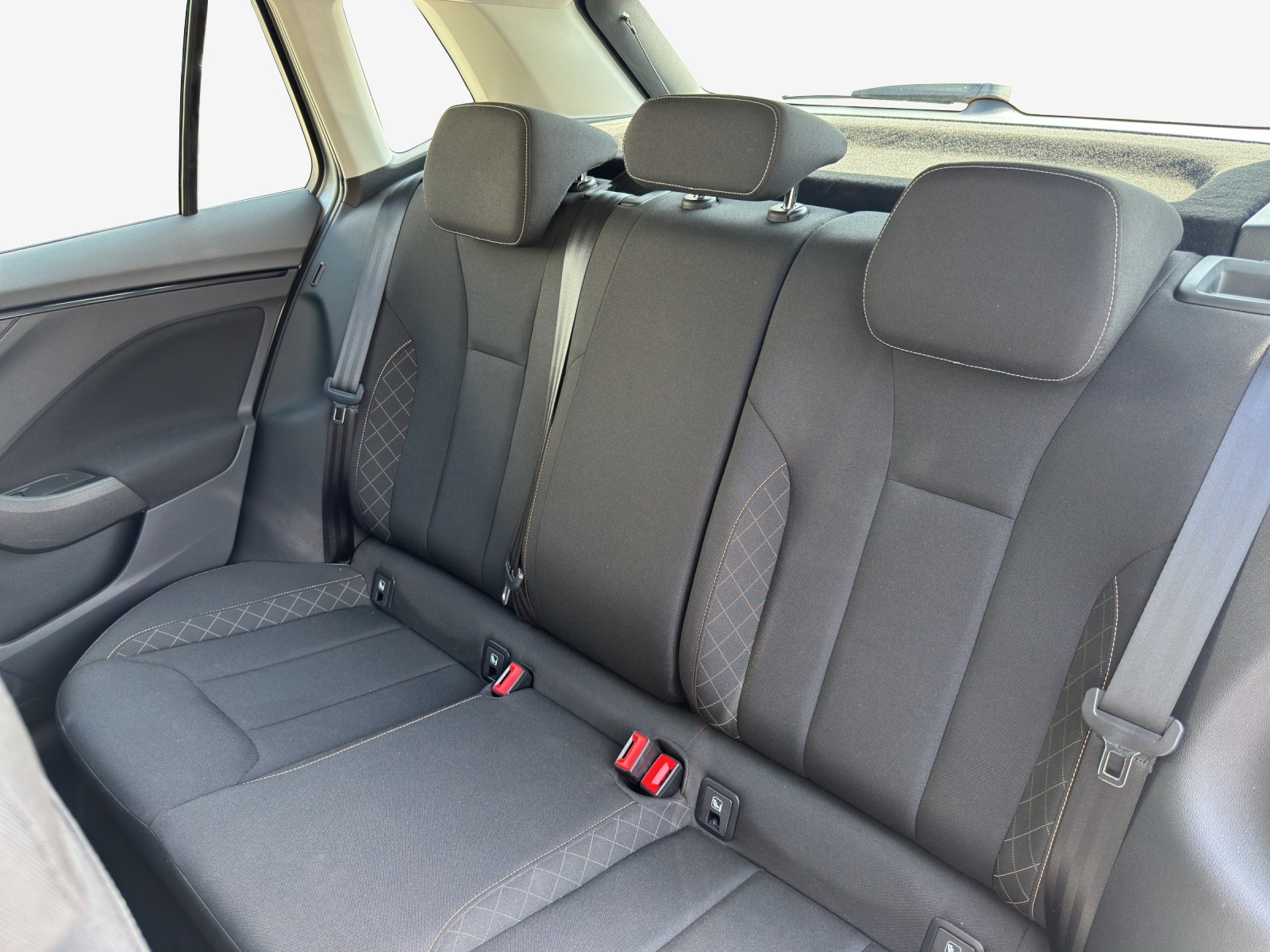 SKODA Kamiq 1.0 TSI Ambition DSG-image-11
