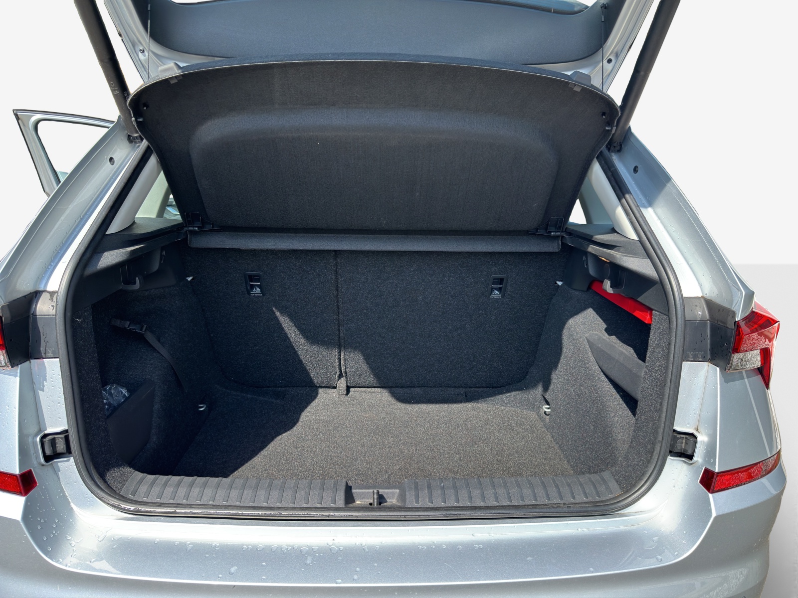 SKODA Kamiq 1.0 TSI Ambition DSG-image-12