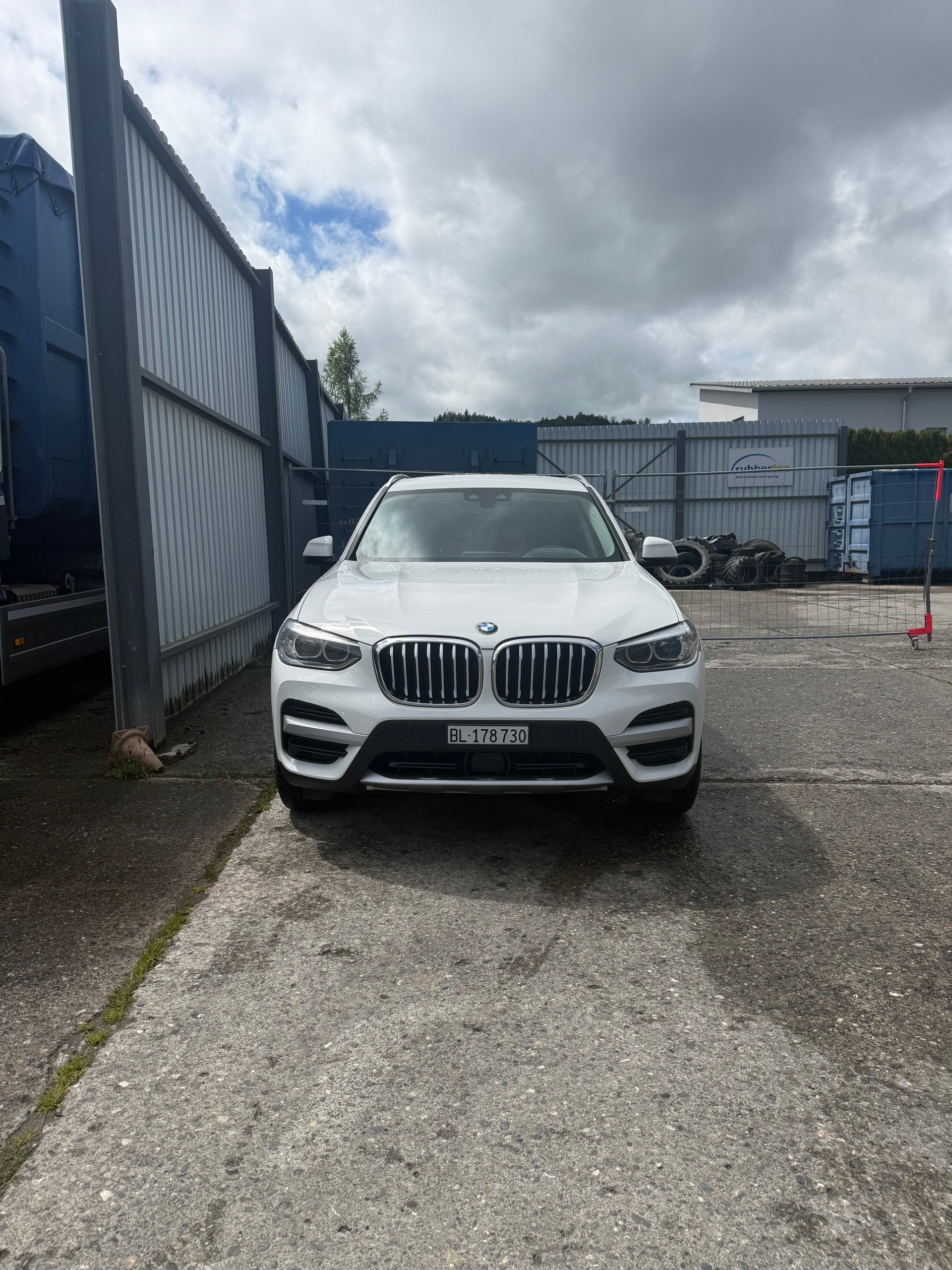 BMW X3 xDrive 48V 20d xLine Steptronic-image-1