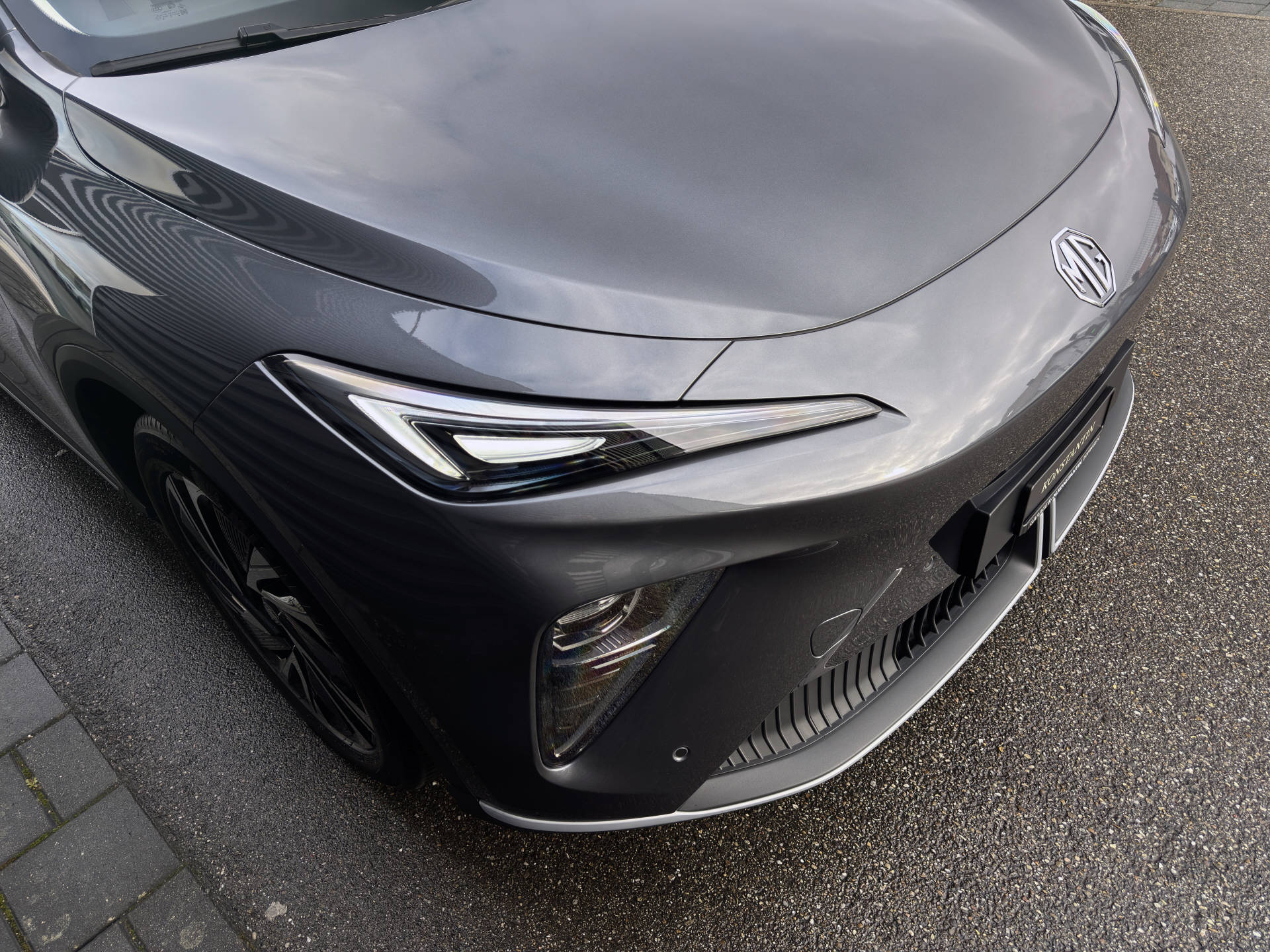 MG S6 EV 77 kWh Luxury 4WD-image-7