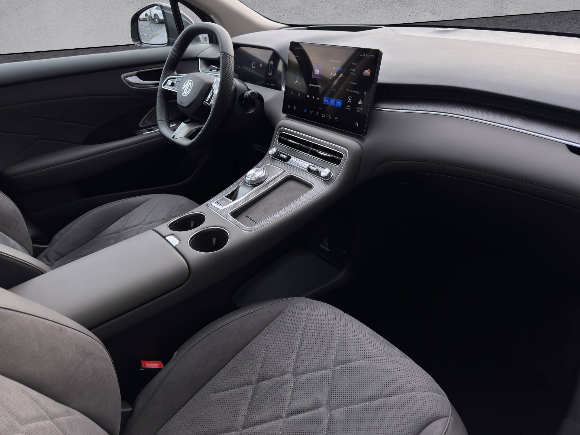 MG S6 EV 77 kWh Luxury 4WD-image-14