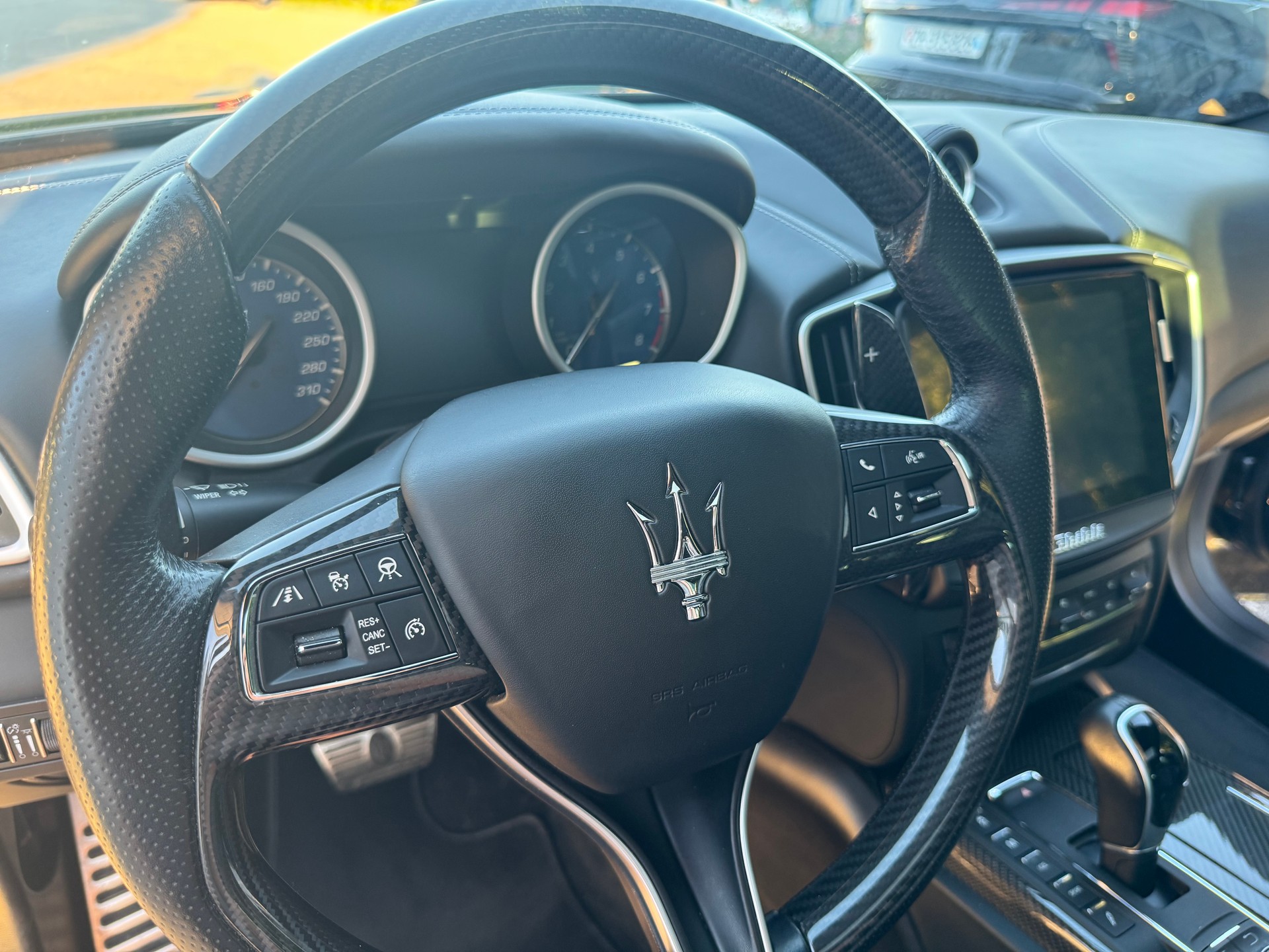 MASERATI 3.0 V6 S GranSport Q4-image-6