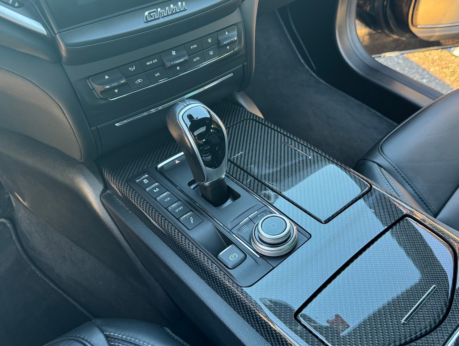 MASERATI 3.0 V6 S GranSport Q4-image-7