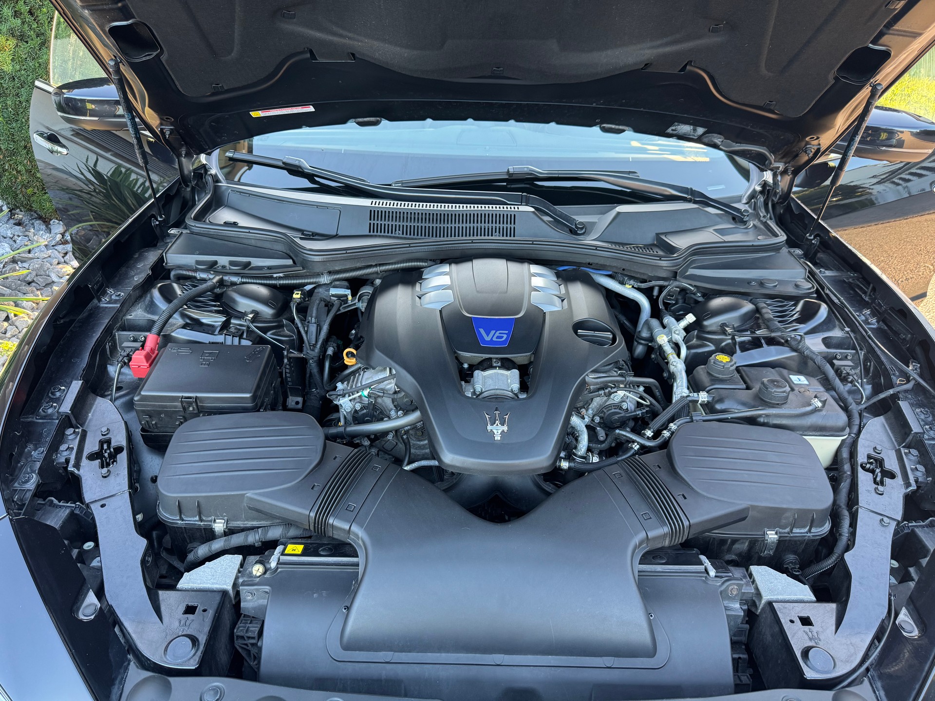 MASERATI 3.0 V6 S GranSport Q4-image-4