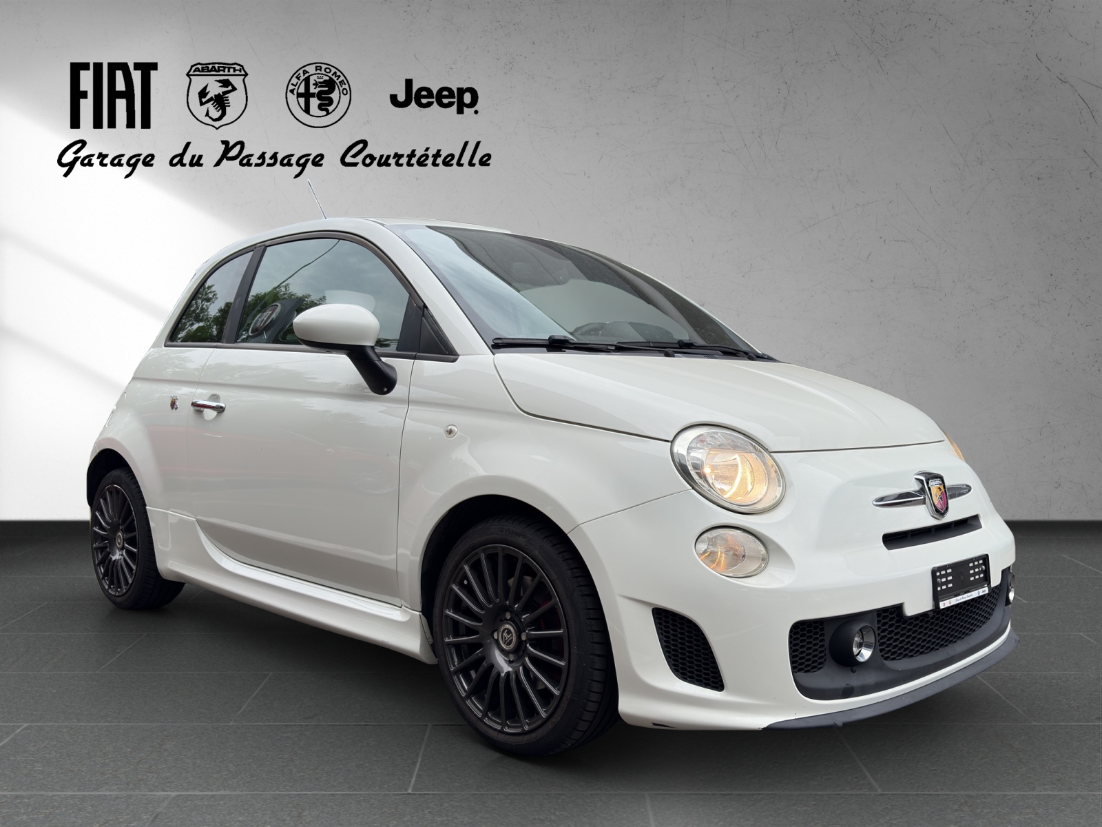 FIAT 500 1.4 16V Turbo Abarth-image-2