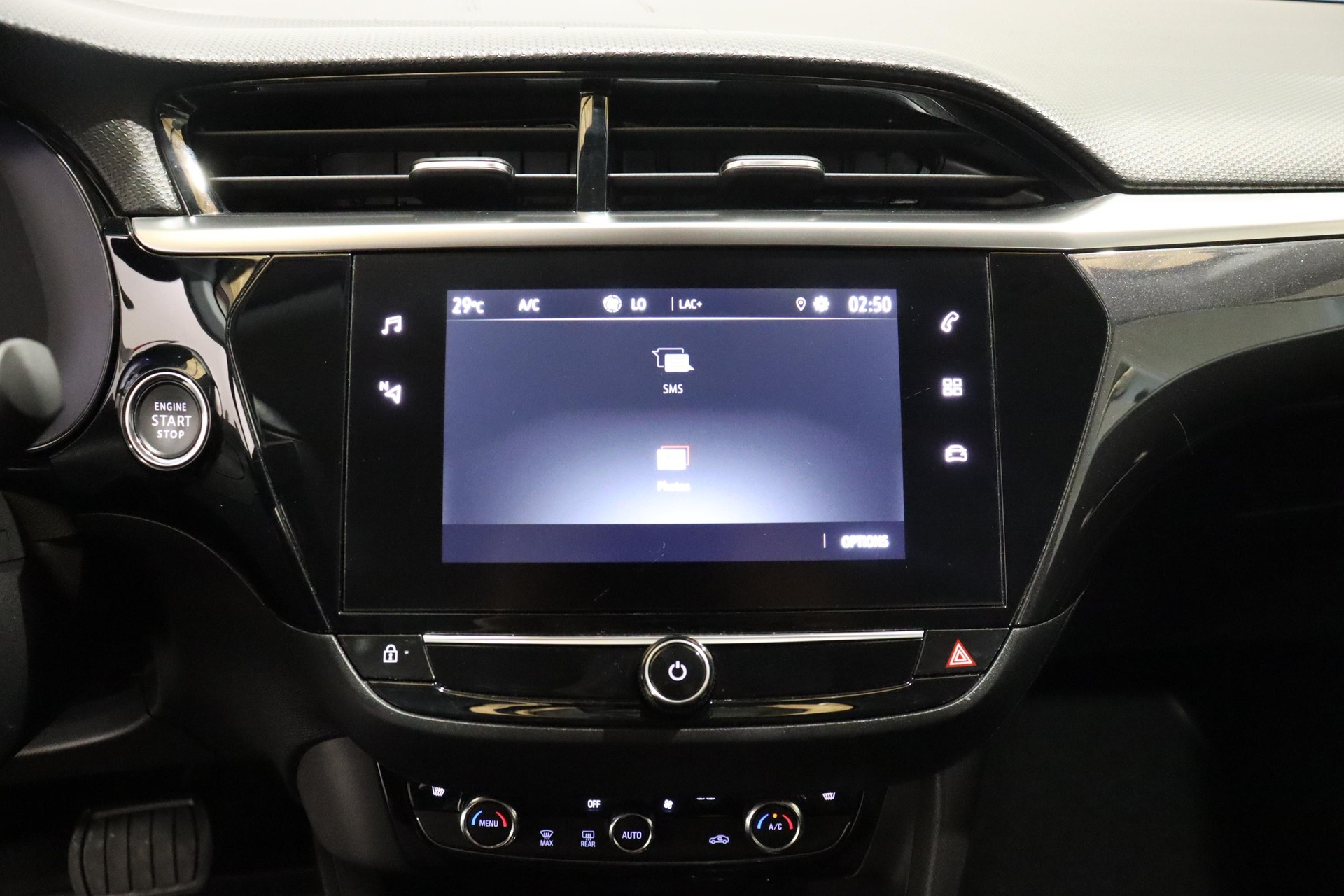 OPEL Corsa-e Elegance-image-12