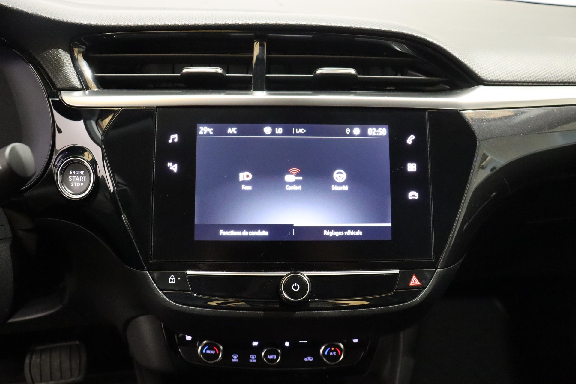 OPEL Corsa-e Elegance-image-11