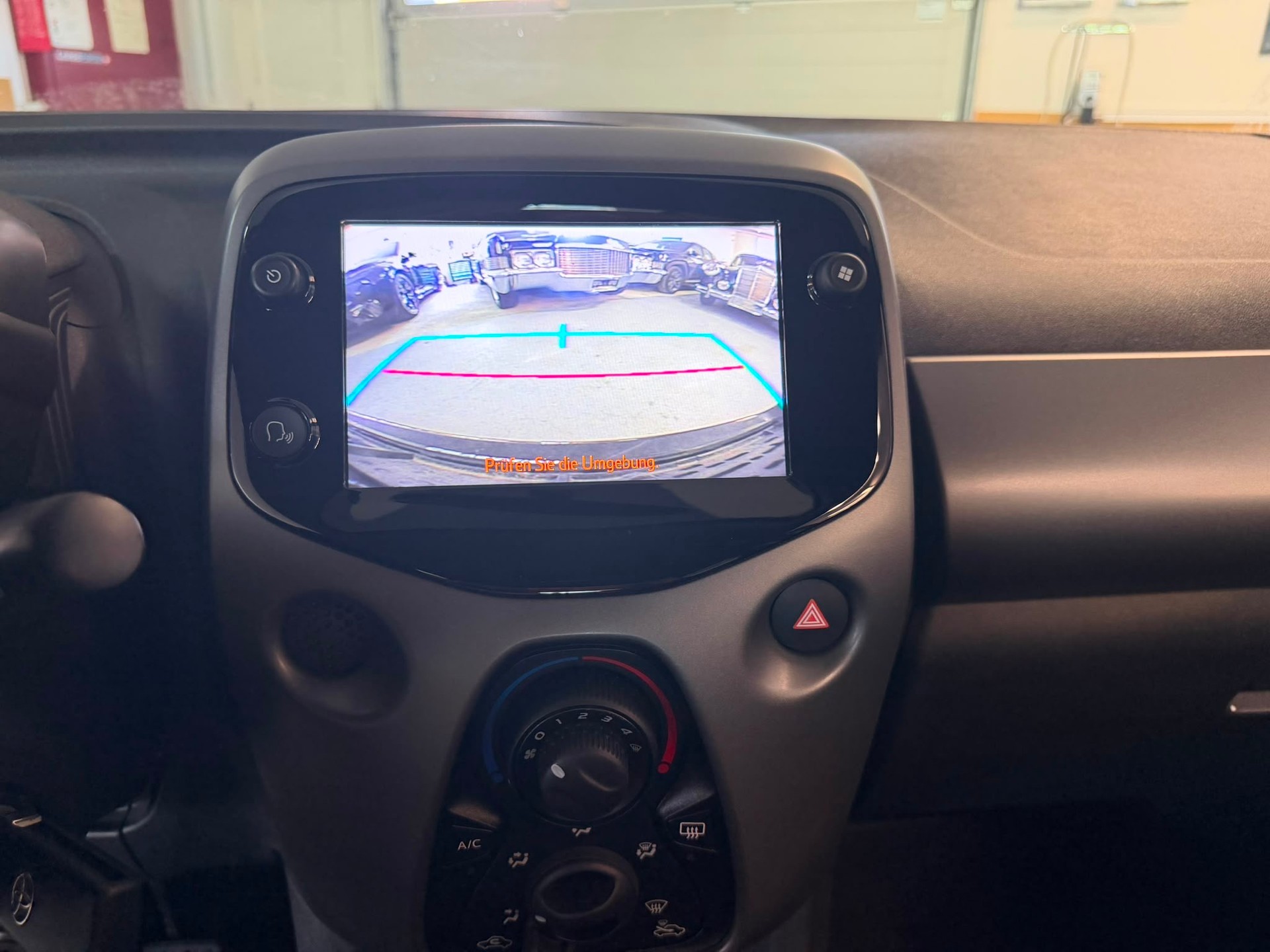TOYOTA Aygo 1.0 VVT-i x-play-image-13