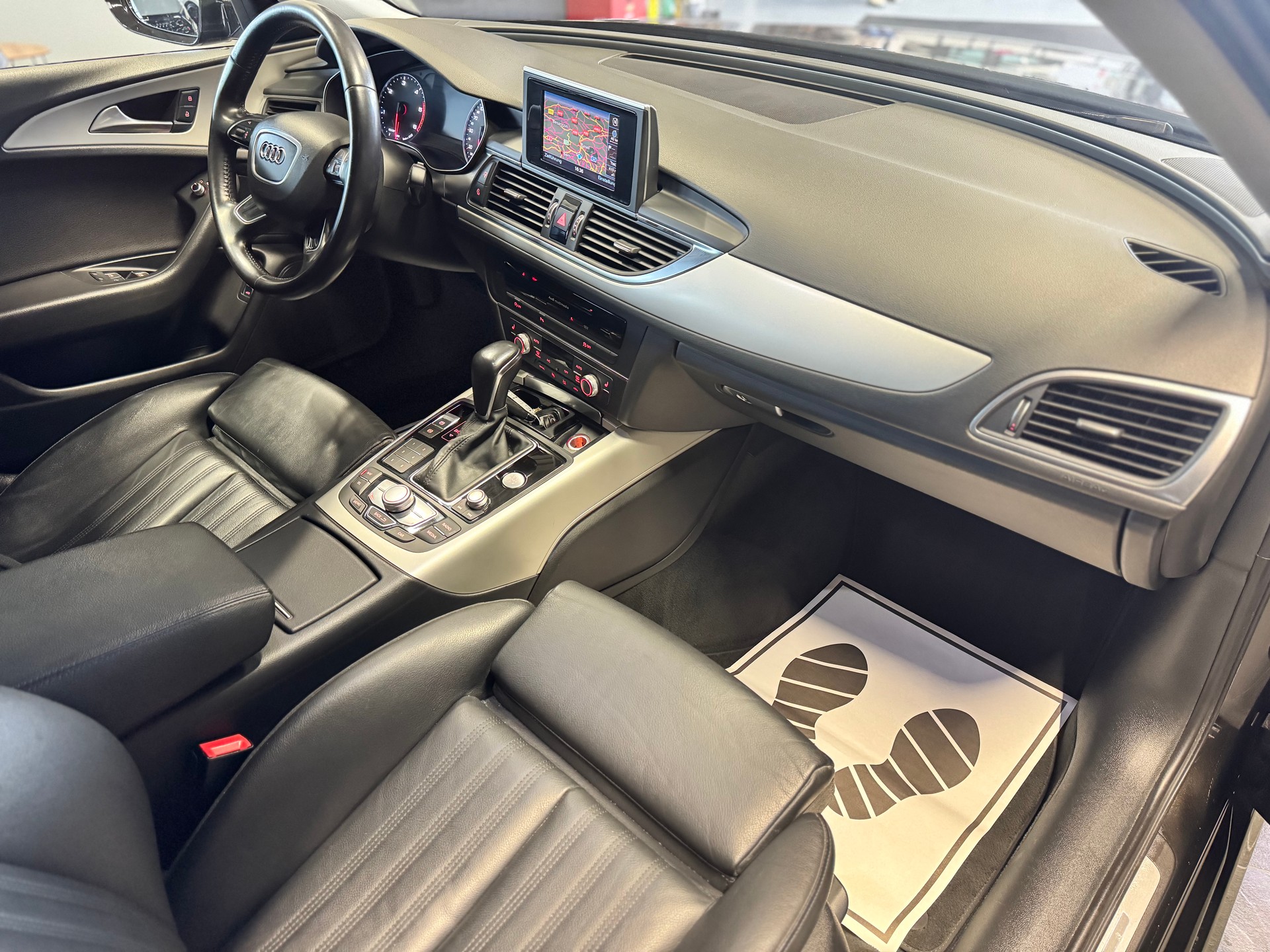 AUDI A6 Avant 2.0 TDI S-tronic *S-LINE EXT*-image-8