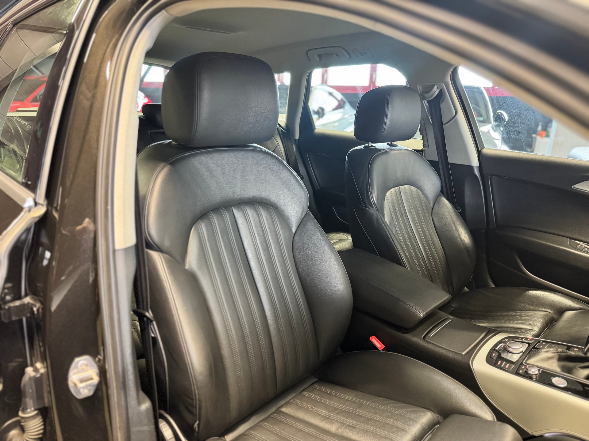 AUDI A6 Avant 2.0 TDI S-tronic *S-LINE EXT*-image-9