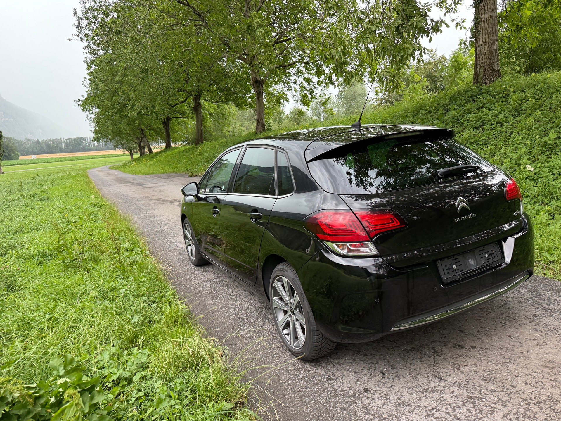 CITROEN C4 Berline 1.2 THP Black Top-image-5