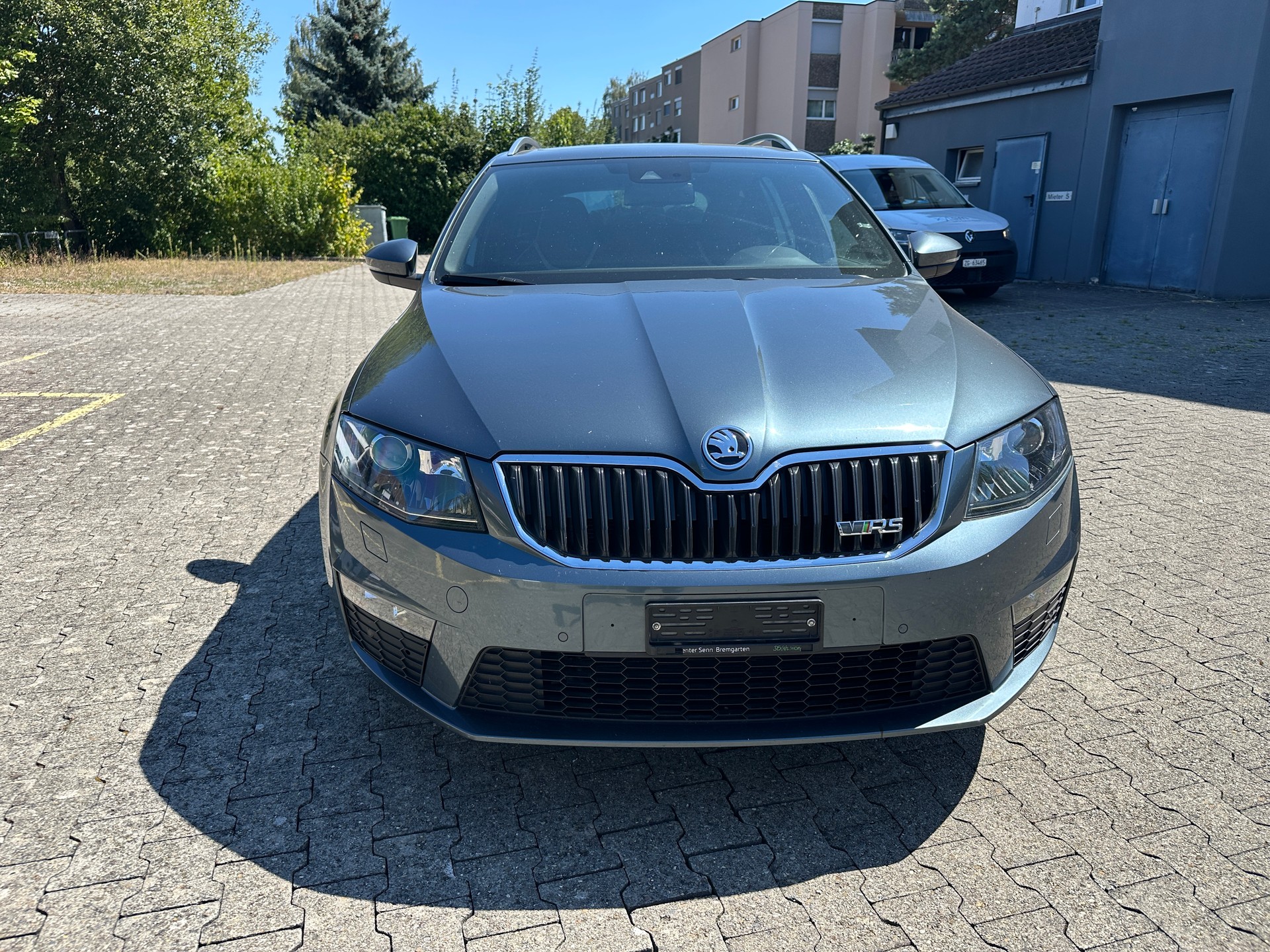 SKODA Octavia Combi 2.0 TSI RS-image-1