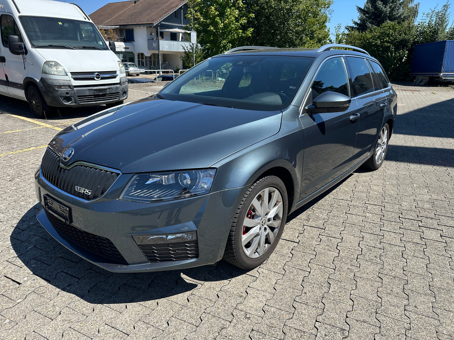 SKODA Octavia Combi 2.0 TSI RS-image-0