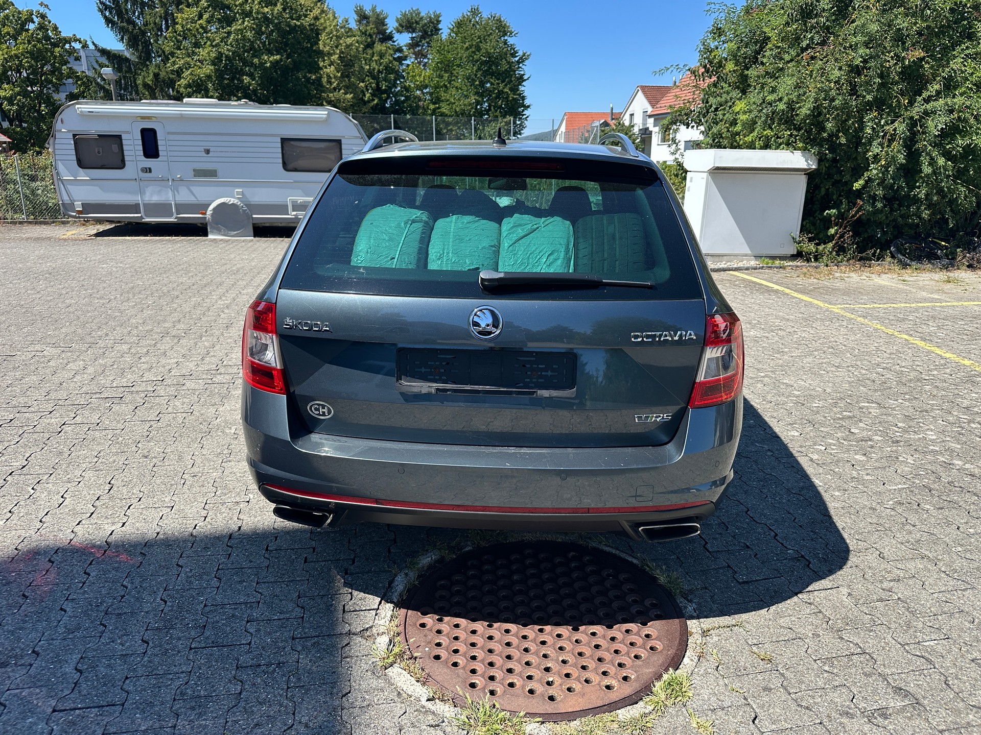 SKODA Octavia Combi 2.0 TSI RS-image-4