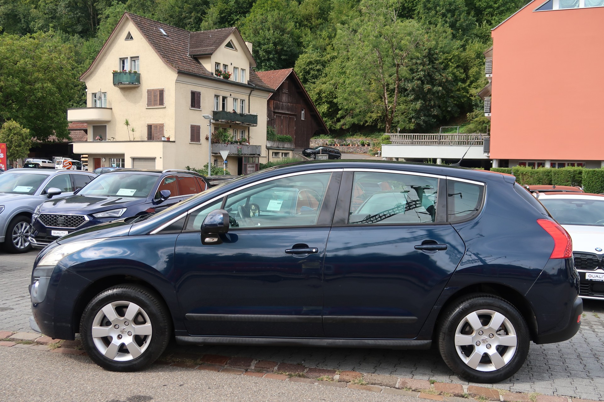 PEUGEOT 3008 1.6 16V T Sport Pack-image-6