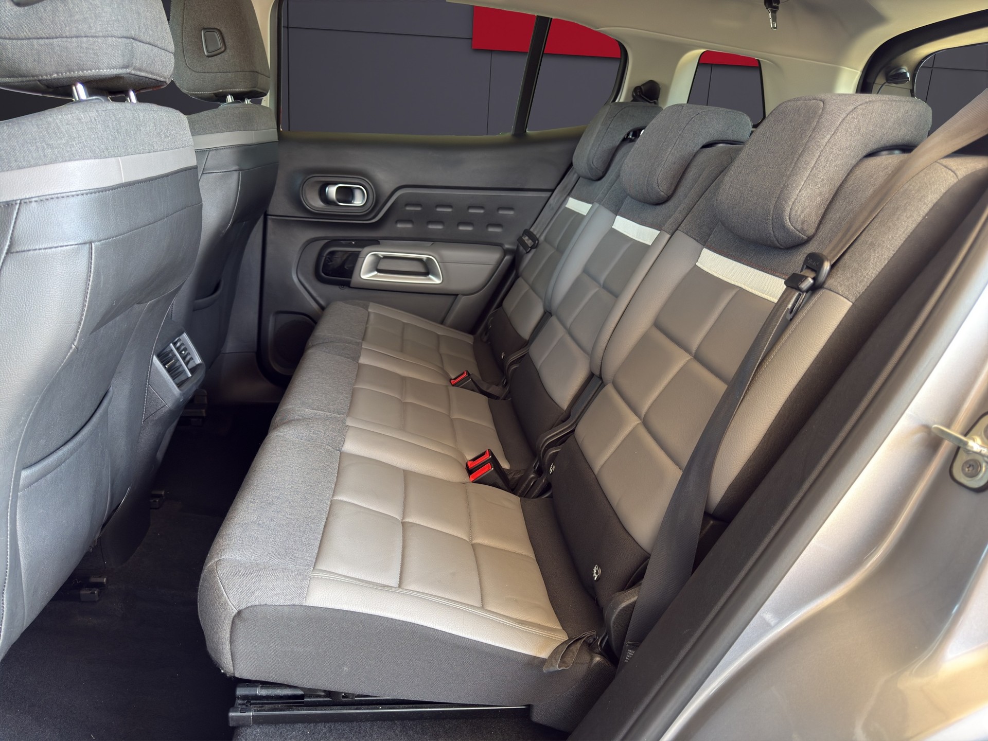 CITROEN C5 Aircross 1.6 Shine-image-5