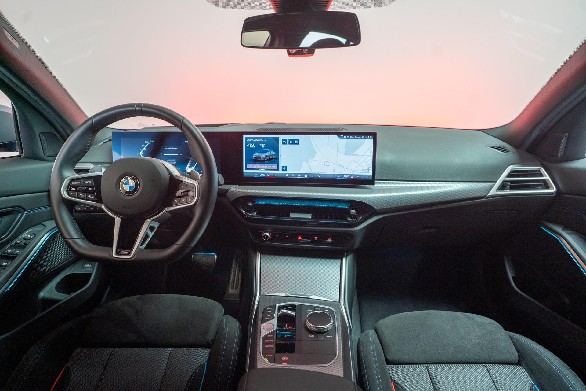 BMW 320i M Sport SAG / 360°Kamera / HeadUp / el.Heckklappe-image-17