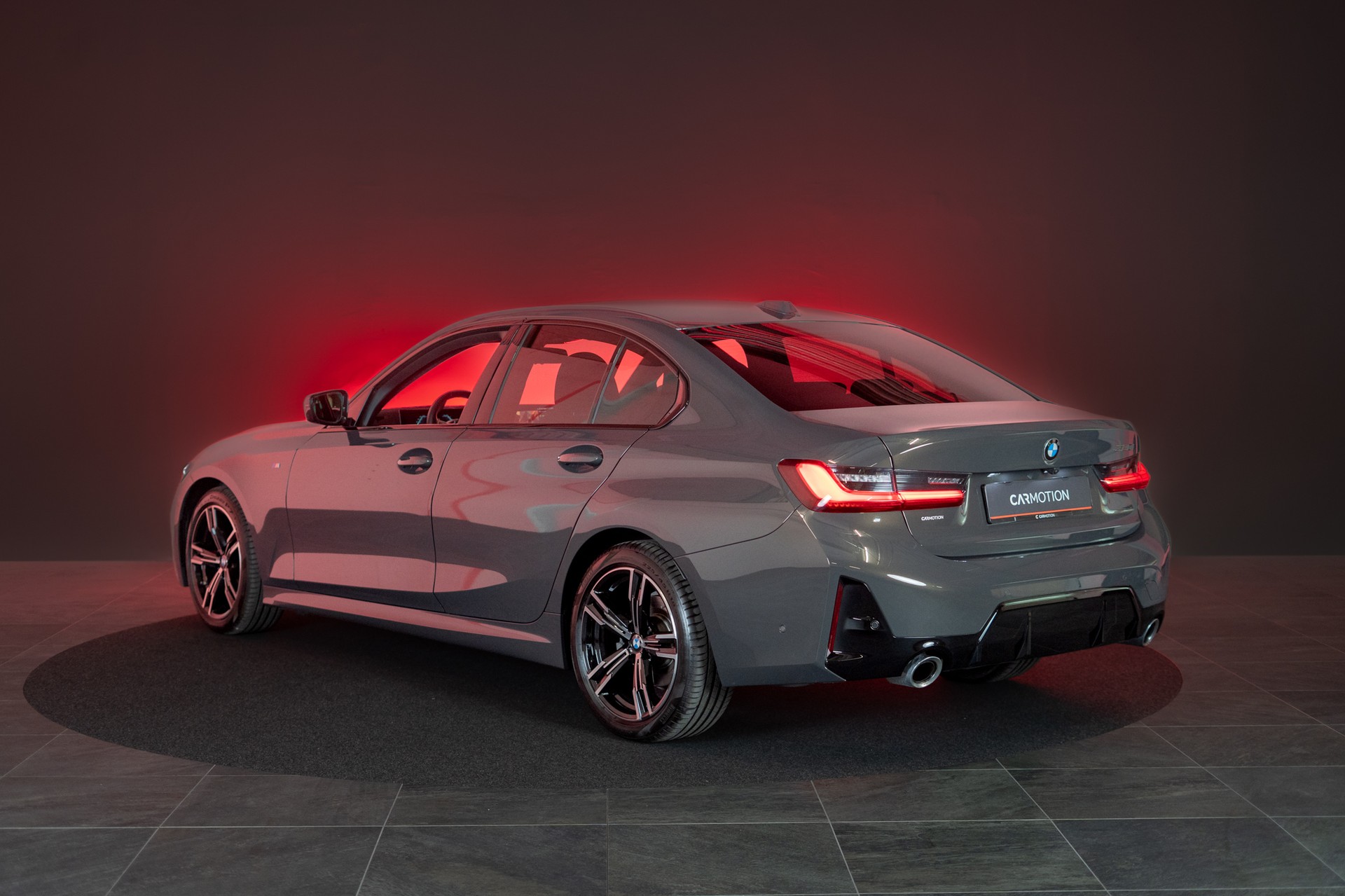 BMW 320i M Sport SAG / 360°Kamera / HeadUp / el.Heckklappe-image-6