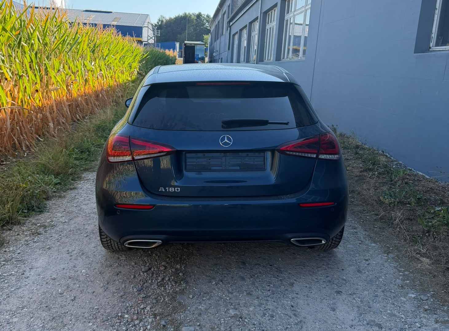 MERCEDES-BENZ A 180 7G-DCT-image-1