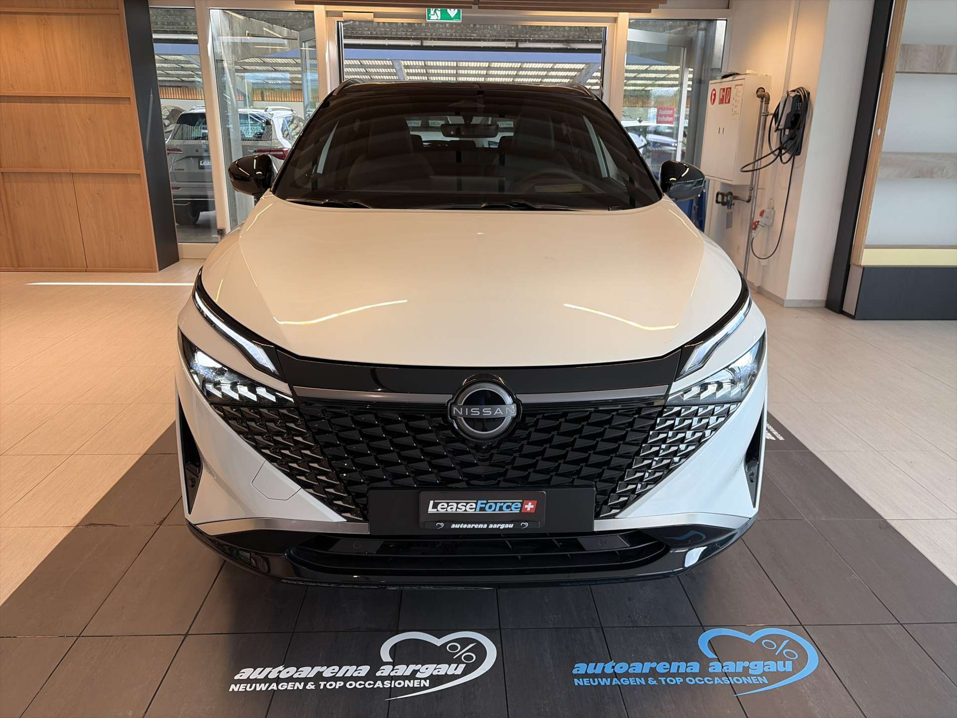 NISSAN Qashqai 1.3 DIG-T MHEV Tekna+ Xtronic-Automat-image-10