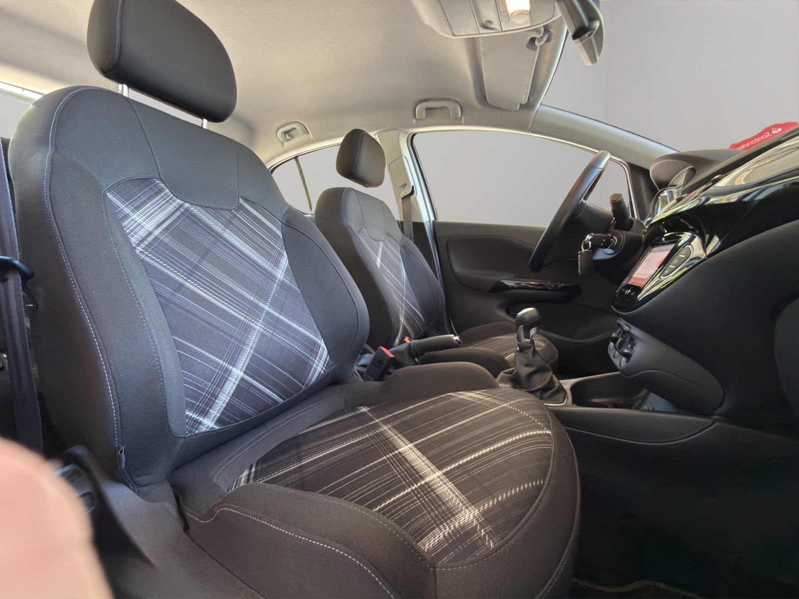 OPEL Corsa E 1.4 Turbo Color Edition-image-22