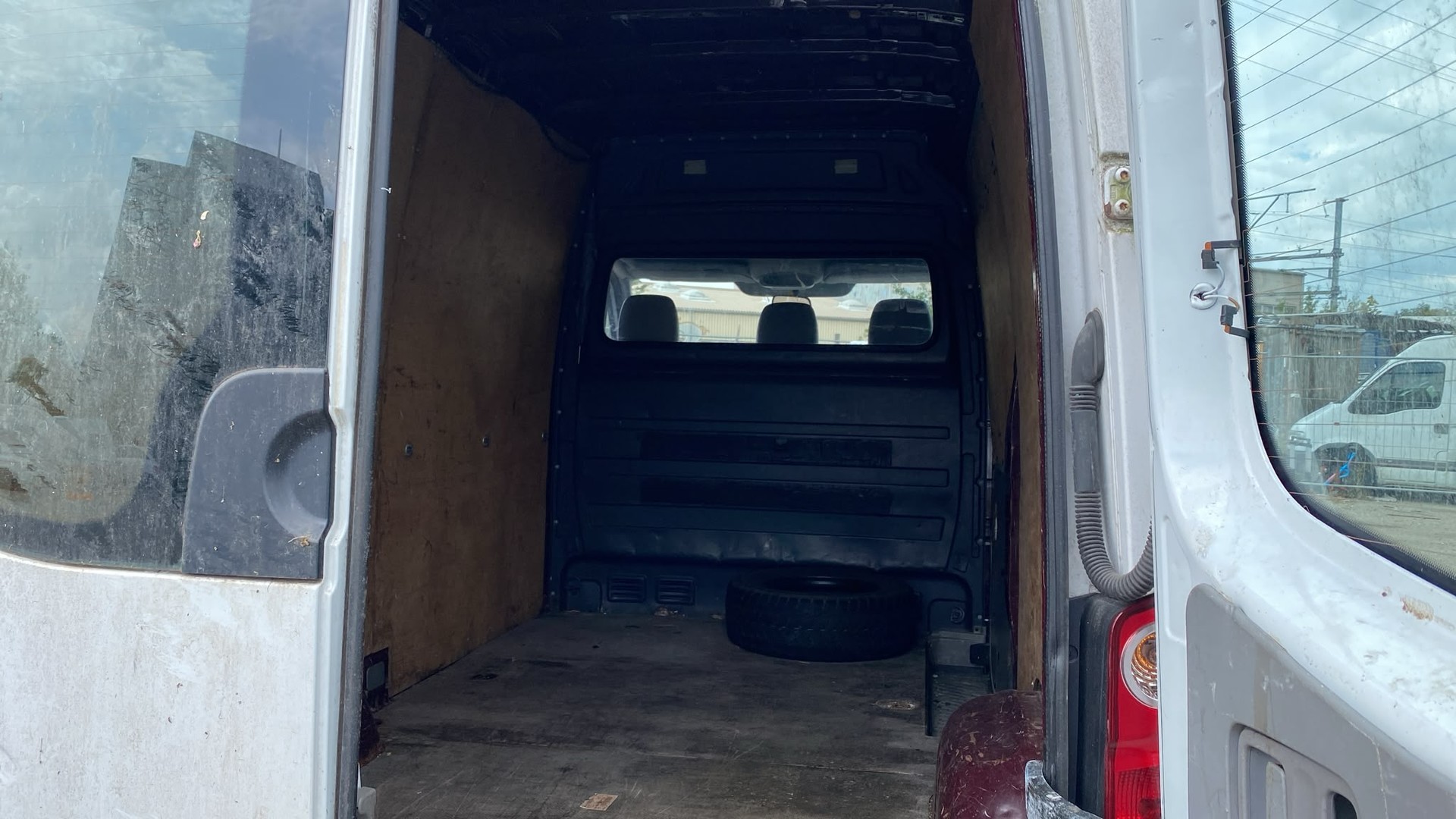 VW Crafter 35 L 2.5 TDI 88 PS-image-5