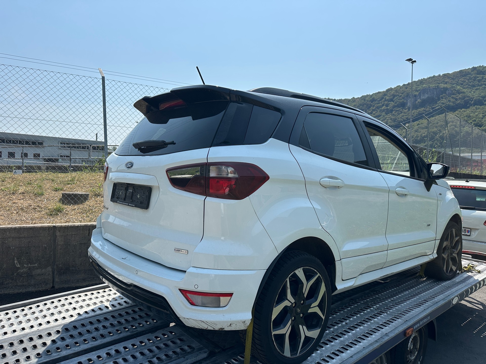 FORD EcoSport 1.5 TDCi ST-Line AWD-image-3
