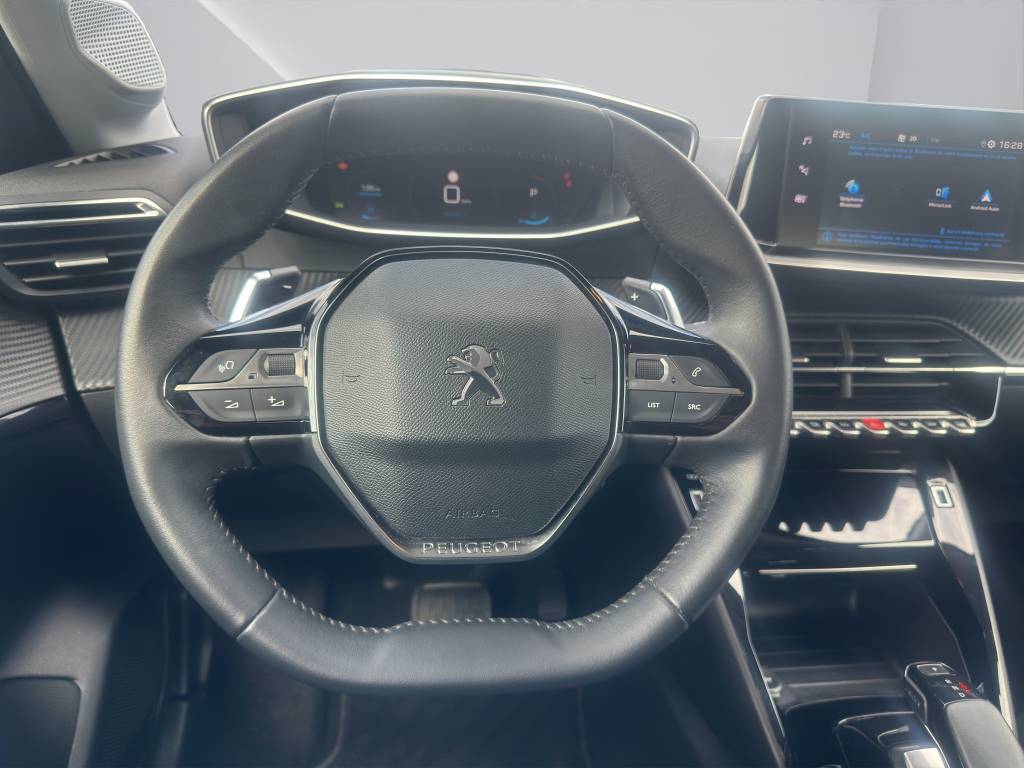 PEUGEOT 208 1.2 PureTech Allure Pack EAT8-image-13