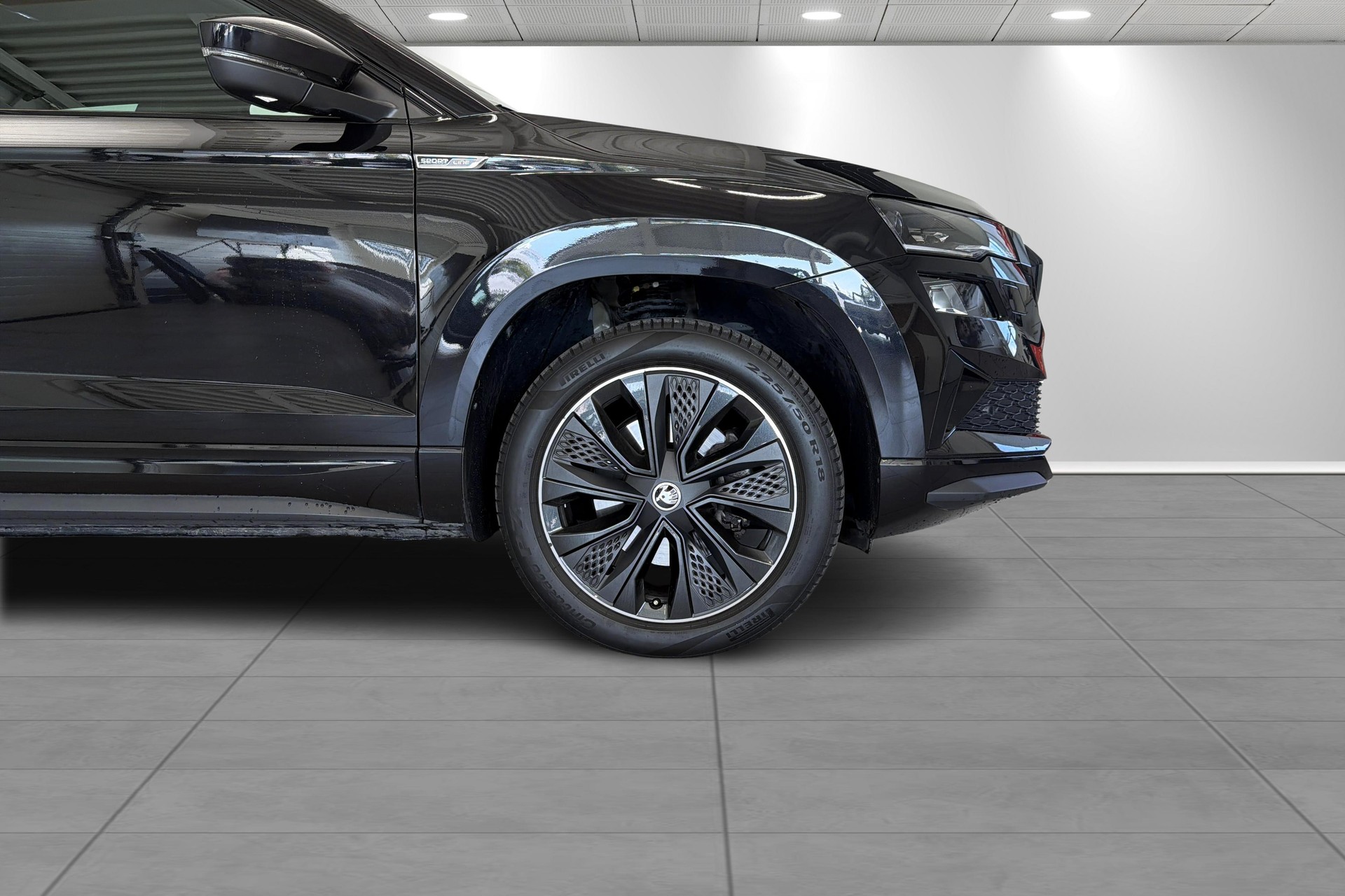 SKODA Karoq 2.0 TSI SportLine 4x4 DSG-showroom-element-3