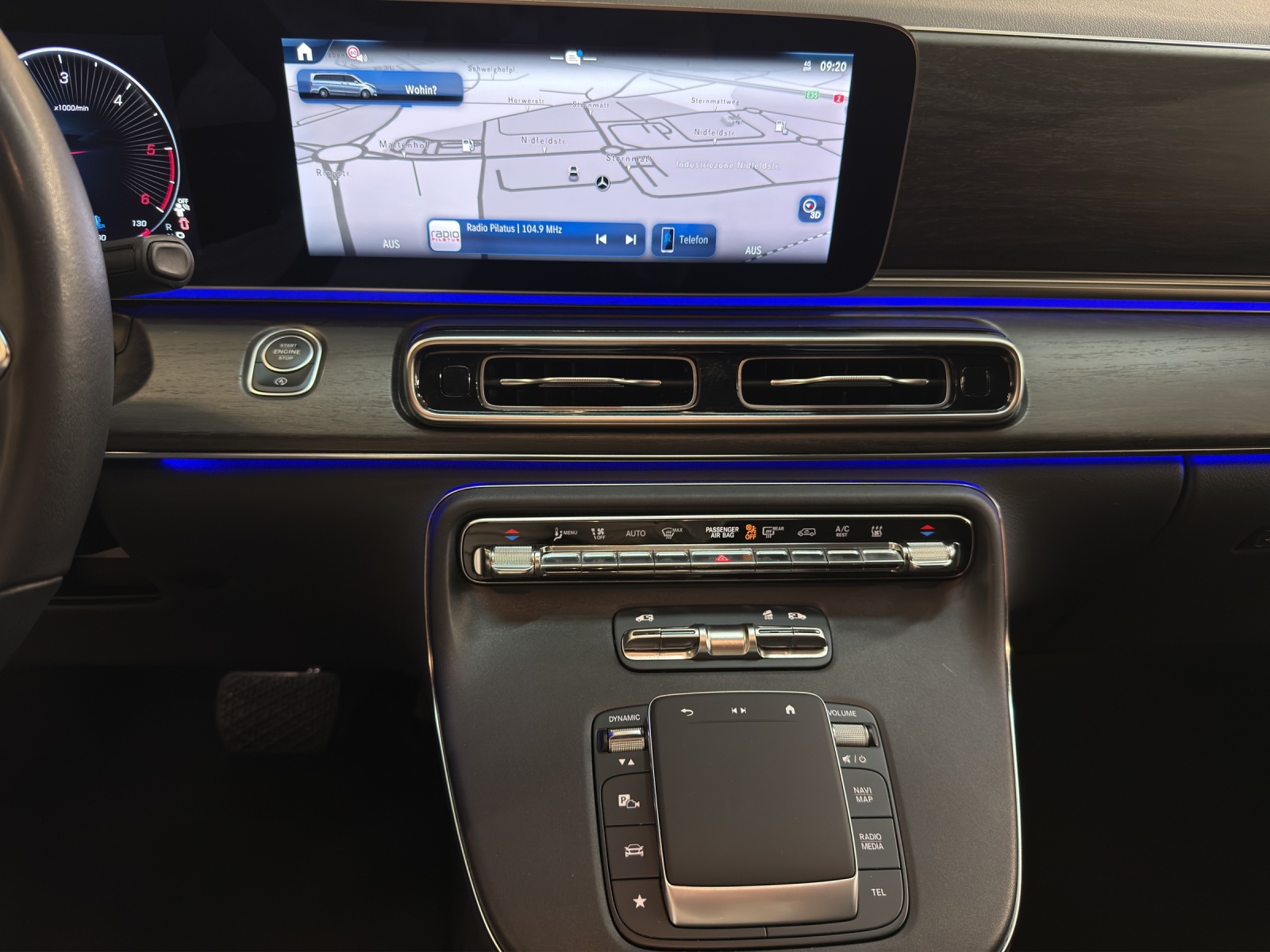 MERCEDES-BENZ V 250 d 4M - Lang / 4x4 / DISTRONIC / 360 Grad Kamera / AHK / 7 Sitze-image-11