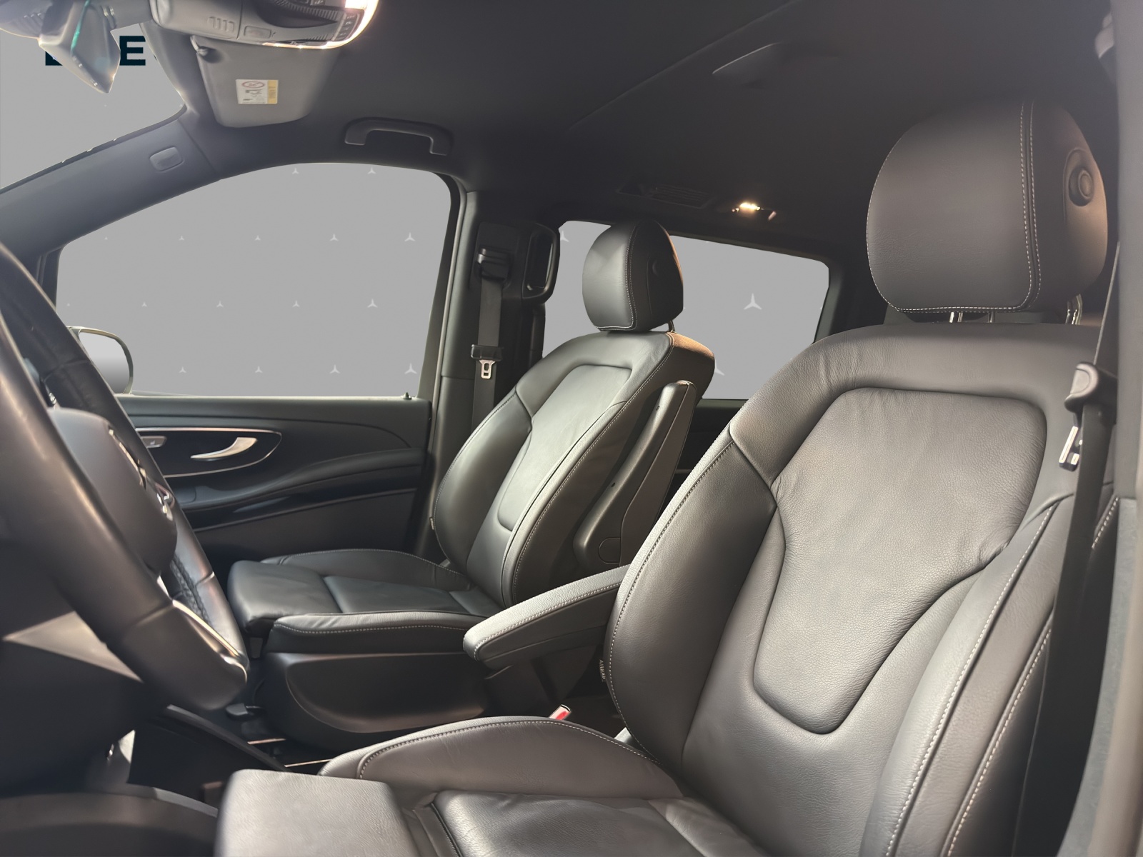 MERCEDES-BENZ V 250 d 4M - Lang / 4x4 / DISTRONIC / 360 Grad Kamera / AHK / 7 Sitze-image-8