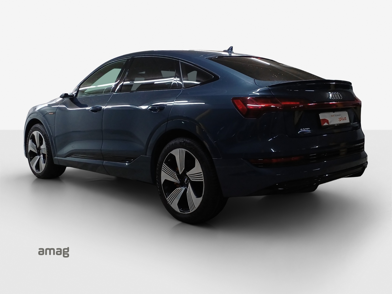 AUDI e-tron 55 Sportback S Line quattro-image-2
