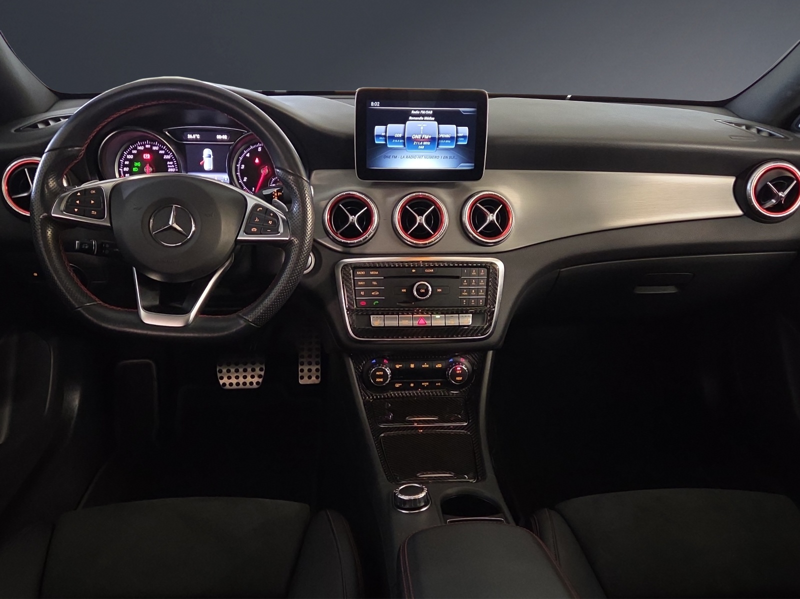 MERCEDES-BENZ CLA 250 AMG Line 4Matic-image-8